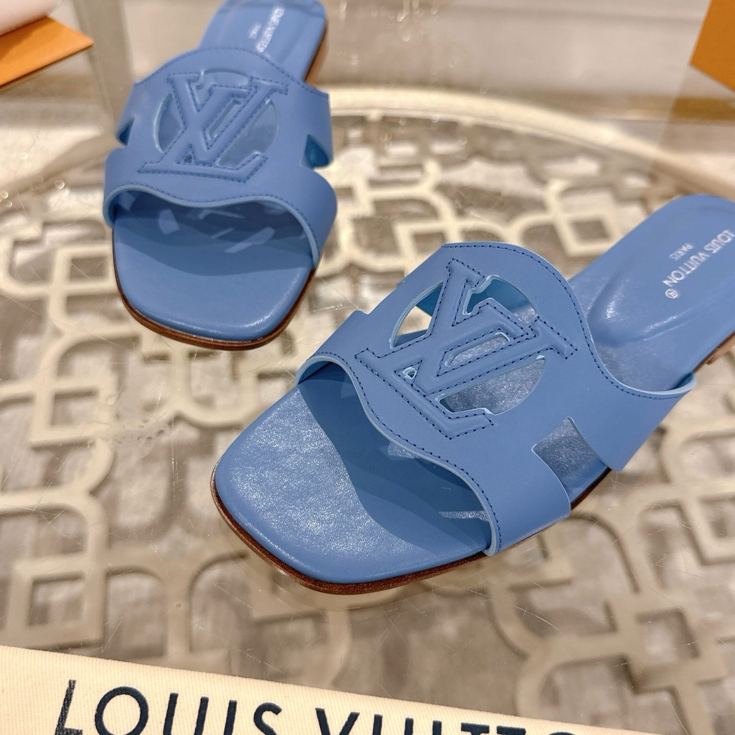 ISOLA FLAT SLIDE IN CORNFLOWER BLUE CALFSKIN - 35