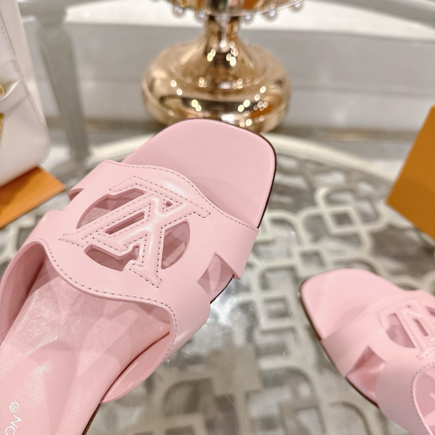 ISOLA FLAT SLIDE IN PASTEL PINK CALFSKIN - 35