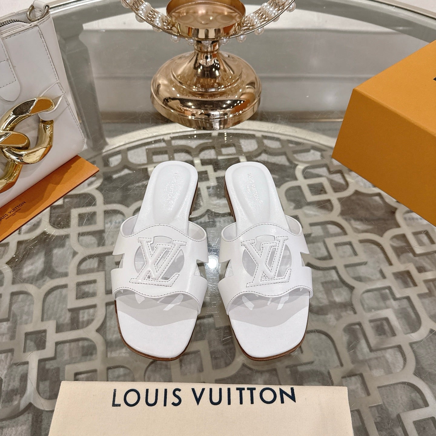 ISOLA FLAT SLIDE IN WHITE CALFSKIN - 35