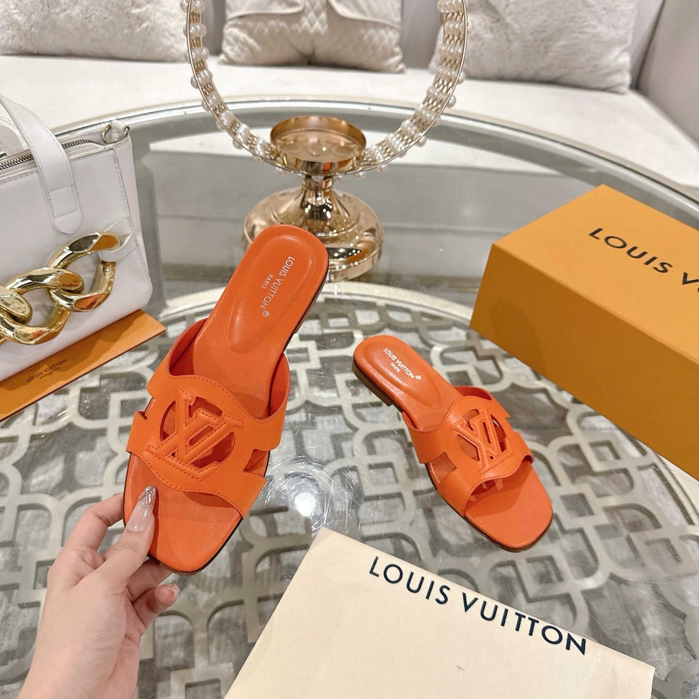 ISOLA FLAT SLIDE IN VIVID ORANGE CALFSKIN - 35