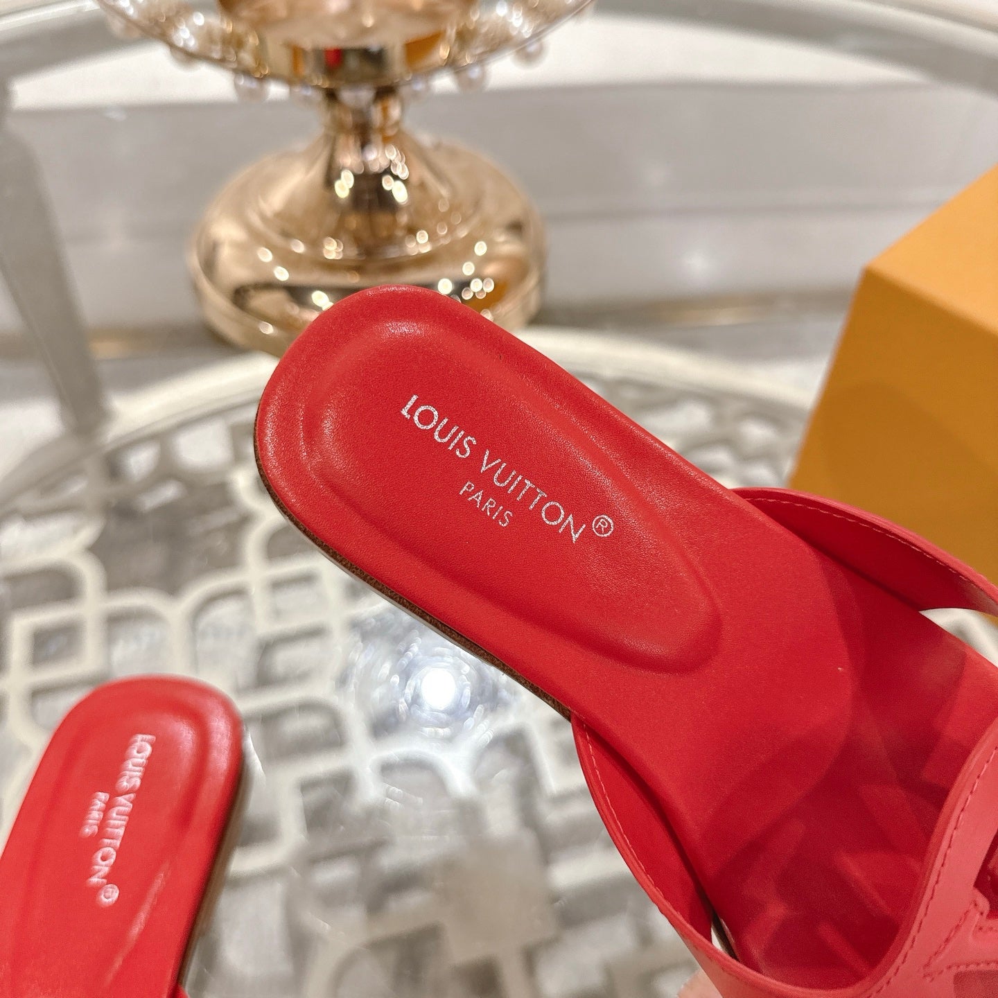 ISOLA FLAT SLIDE IN CHERRY RED CALFSKIN - 35