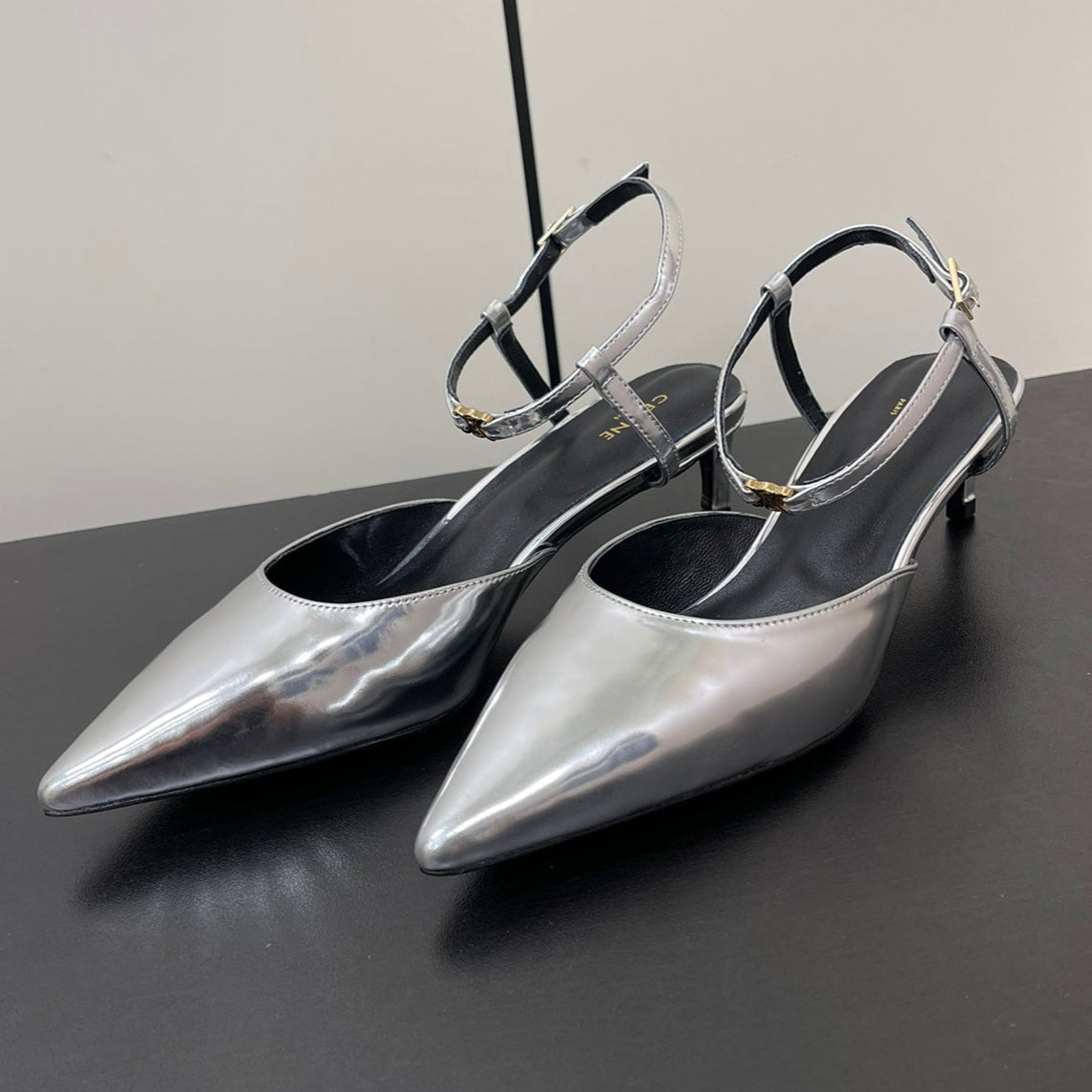 MORRAINE SLINGBACK PUMPS IN SILVER CALFSKIN - 35