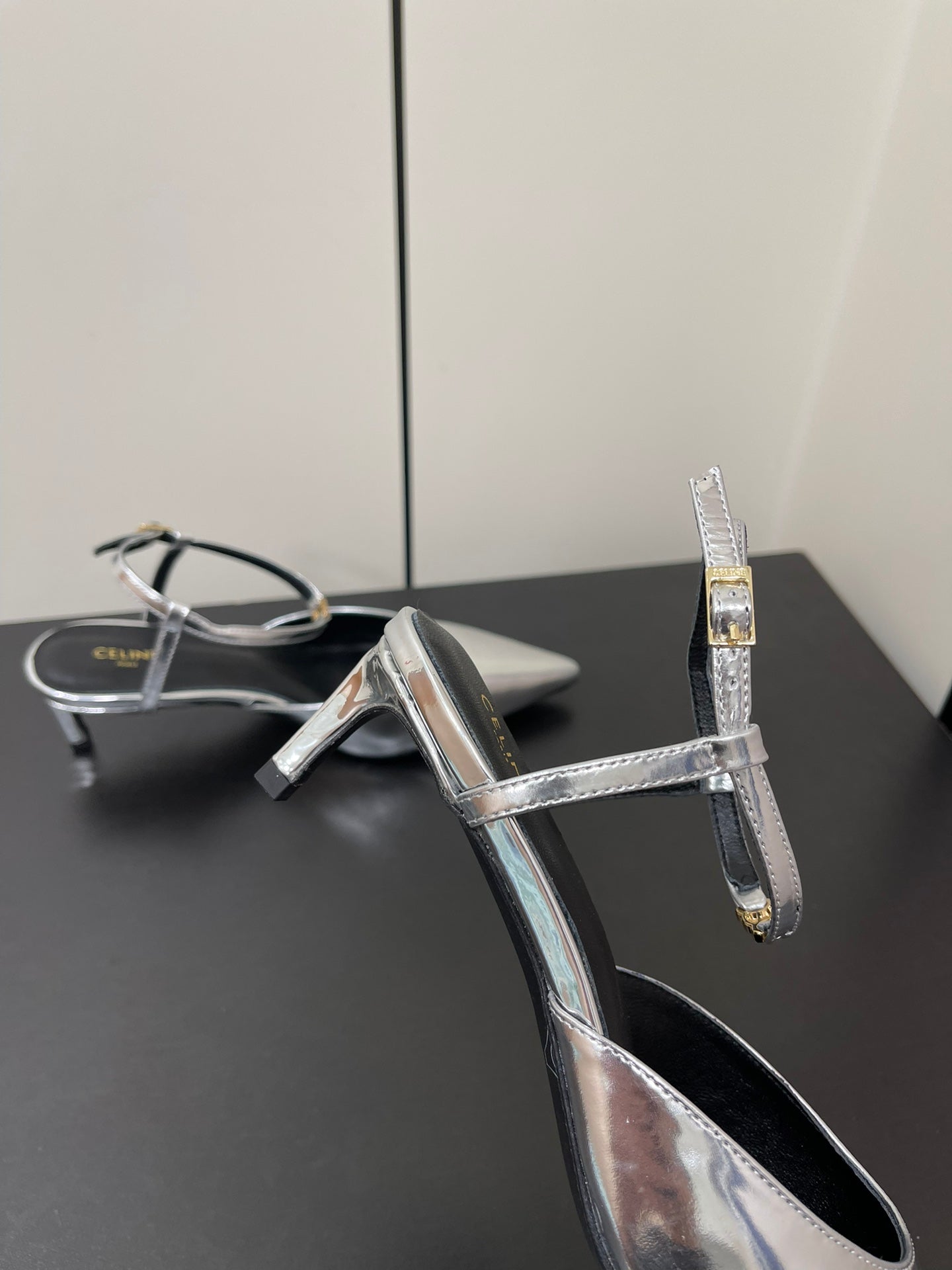 MORRAINE SLINGBACK PUMPS IN SILVER CALFSKIN - 35