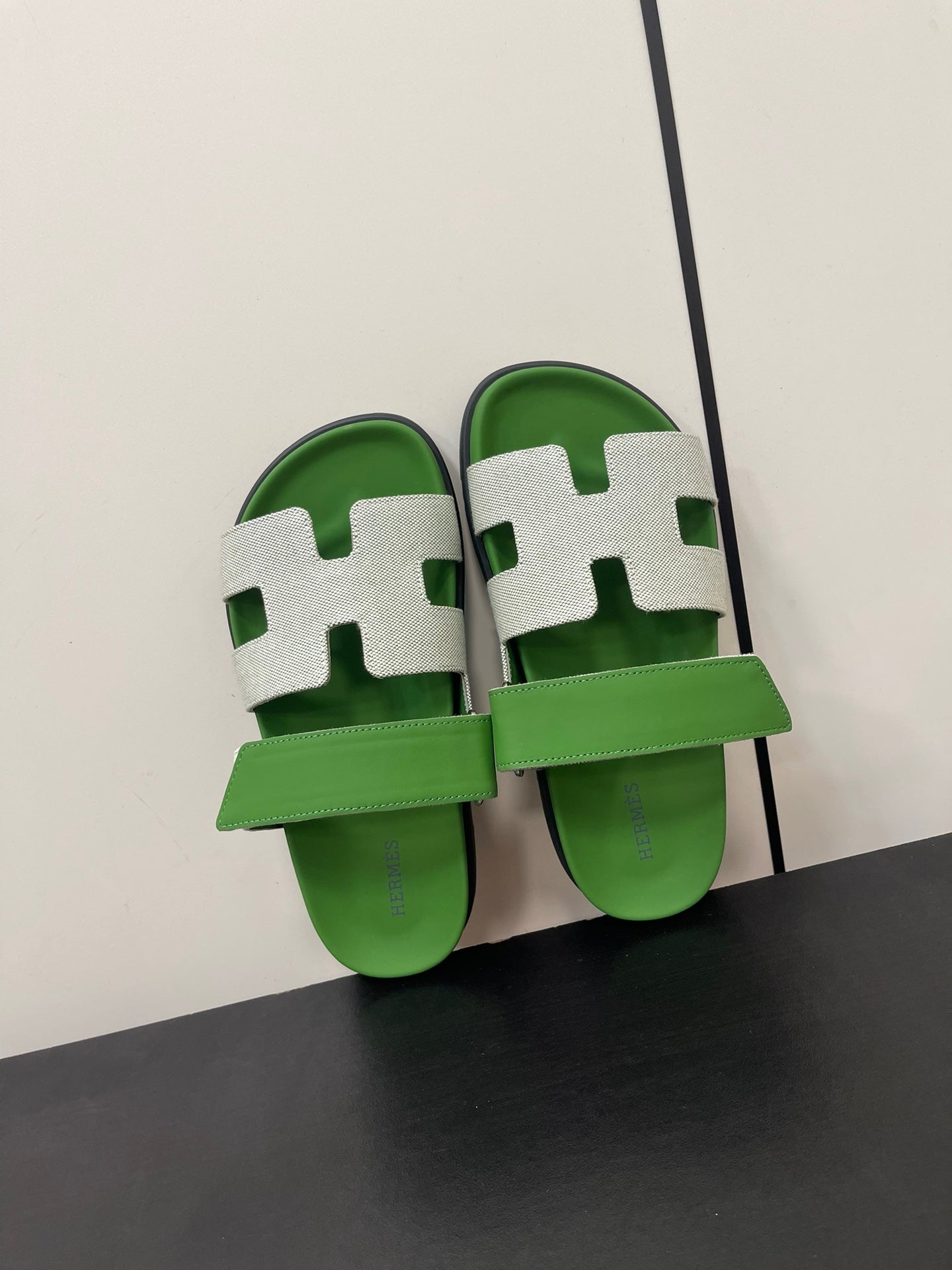 CHYPRE SANDAL GREEN MIX CREAM CALFSKIN - 35