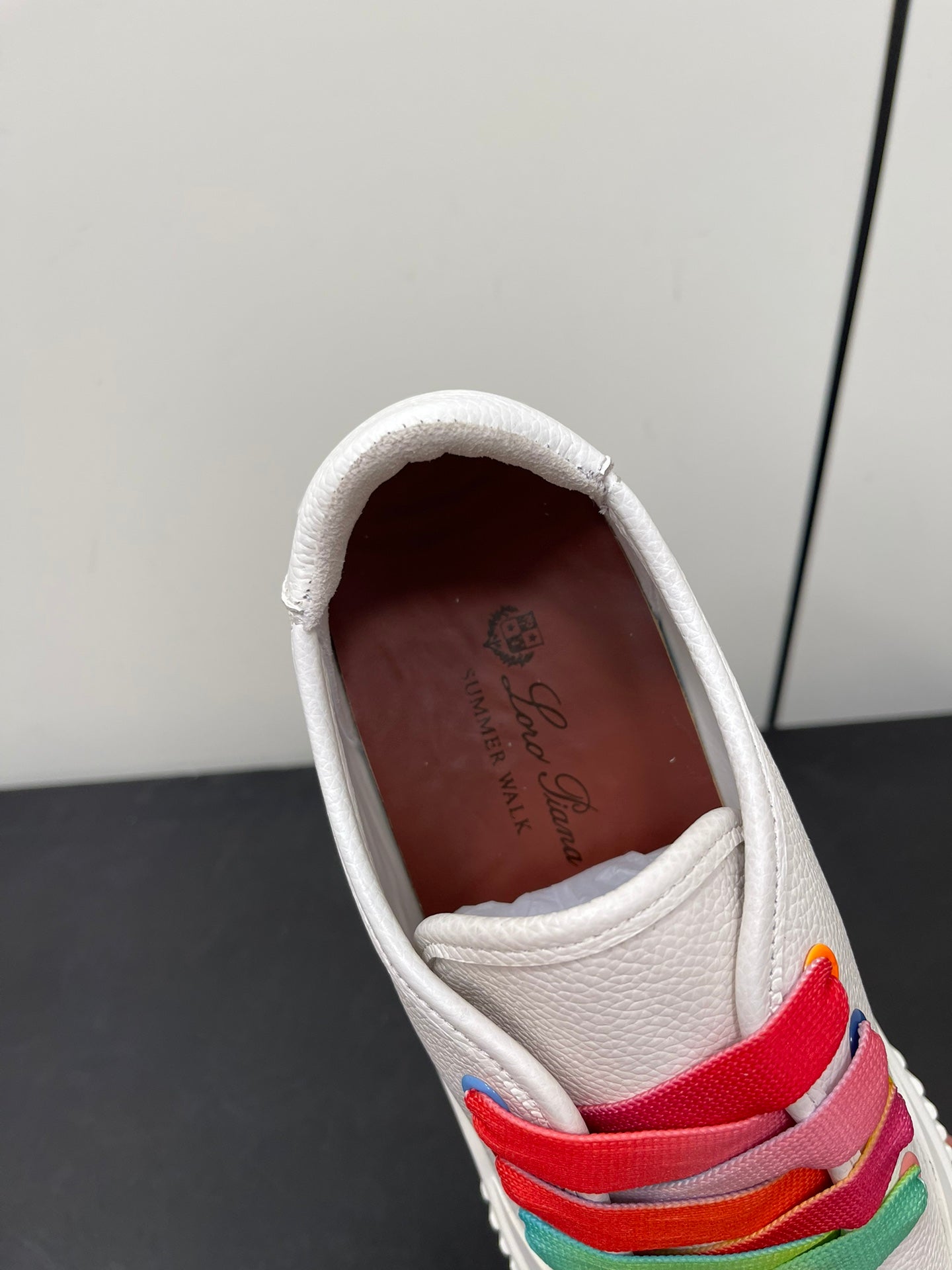 LP CLASSIC BISCUIT SNEAKERS WHITE WITH MULTI-COLOR LACES CALFSKIN - 35