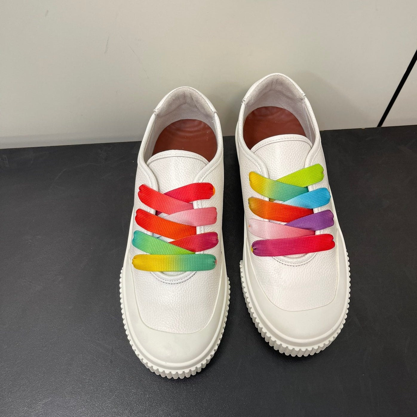 LP CLASSIC BISCUIT SNEAKERS WHITE WITH MULTI-COLOR LACES CALFSKIN - 35