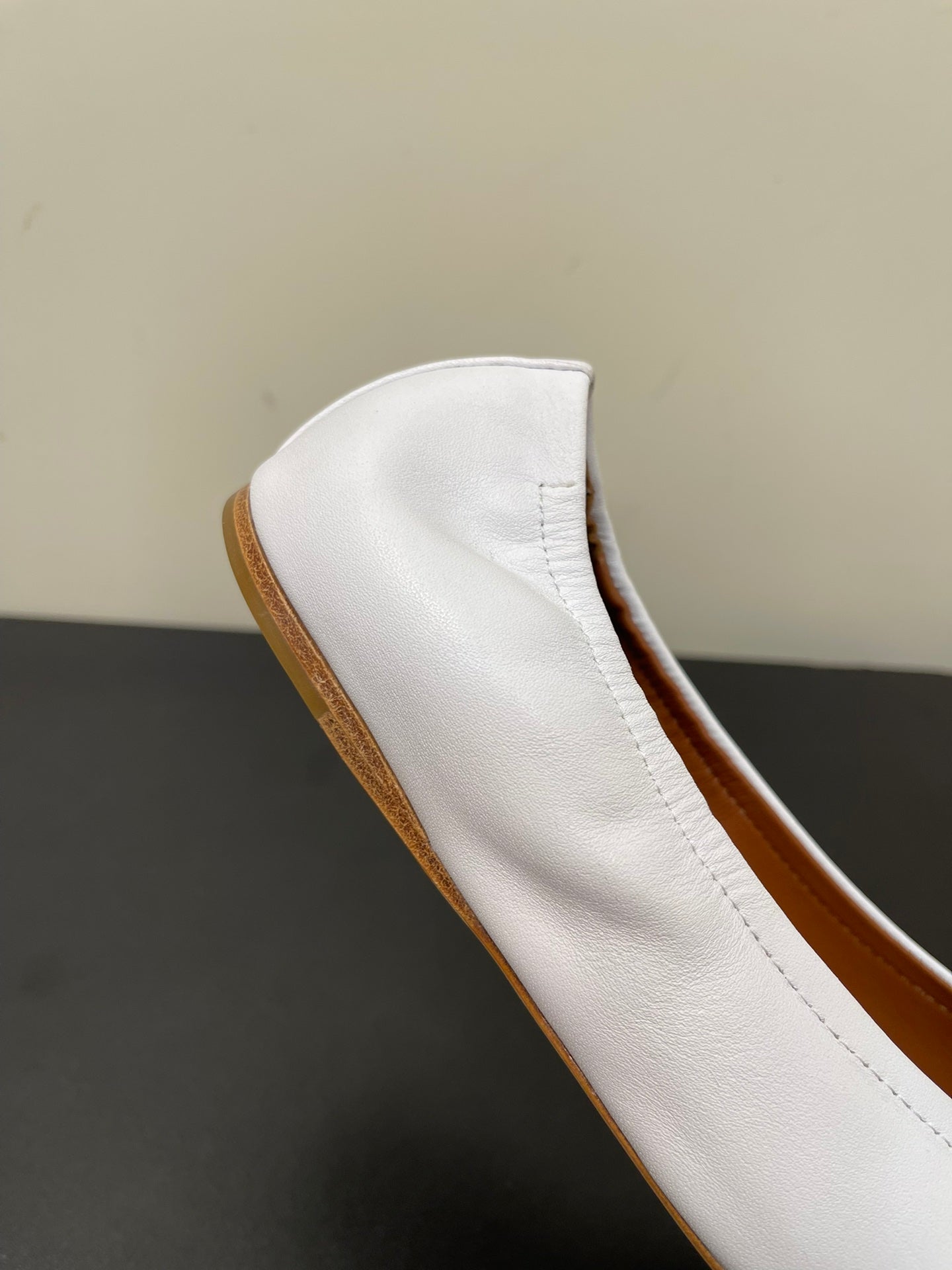 ALAIA BALLET FLATS IN WHITE SMOOTH CALFSKIN - 35