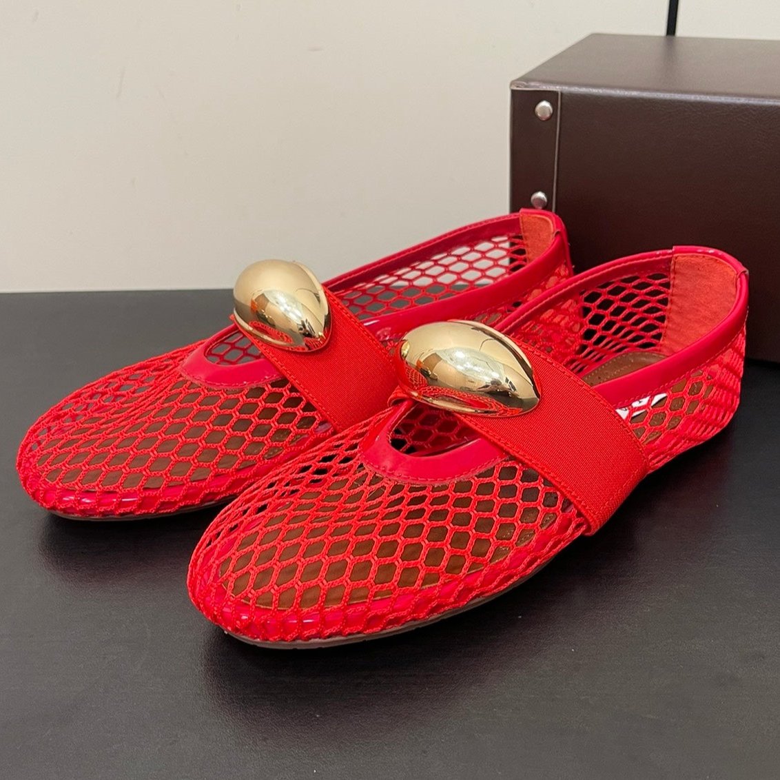 ALAIA BALLET FLATS IN CHERRY RED MESH FISHNET WITH GOLD HARDWARE - 35