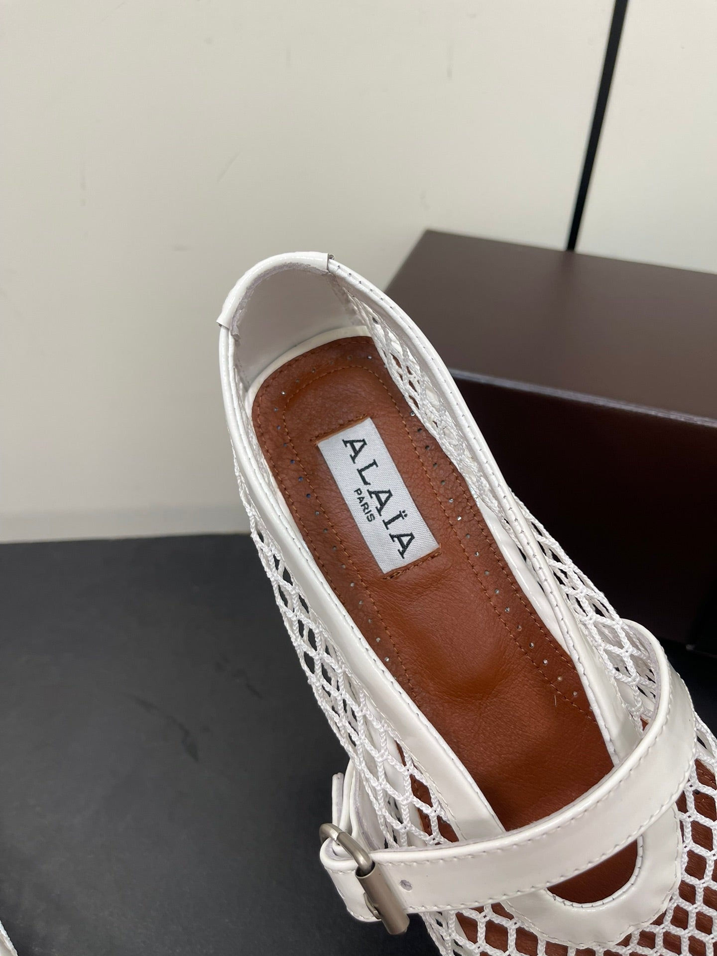 ALAIA BALLET FLATS IN WHITE MESH FISHNET - 35