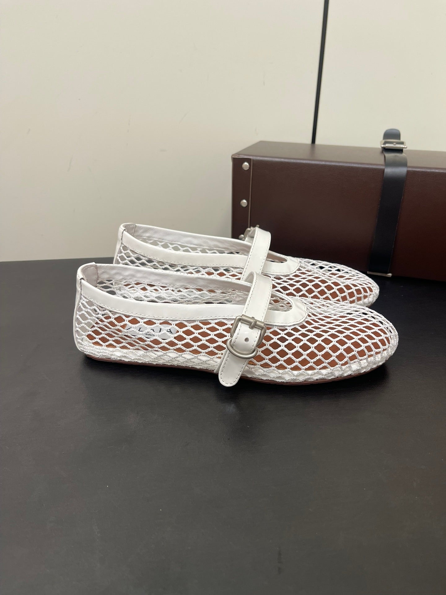 ALAIA BALLET FLATS IN WHITE MESH FISHNET - 35
