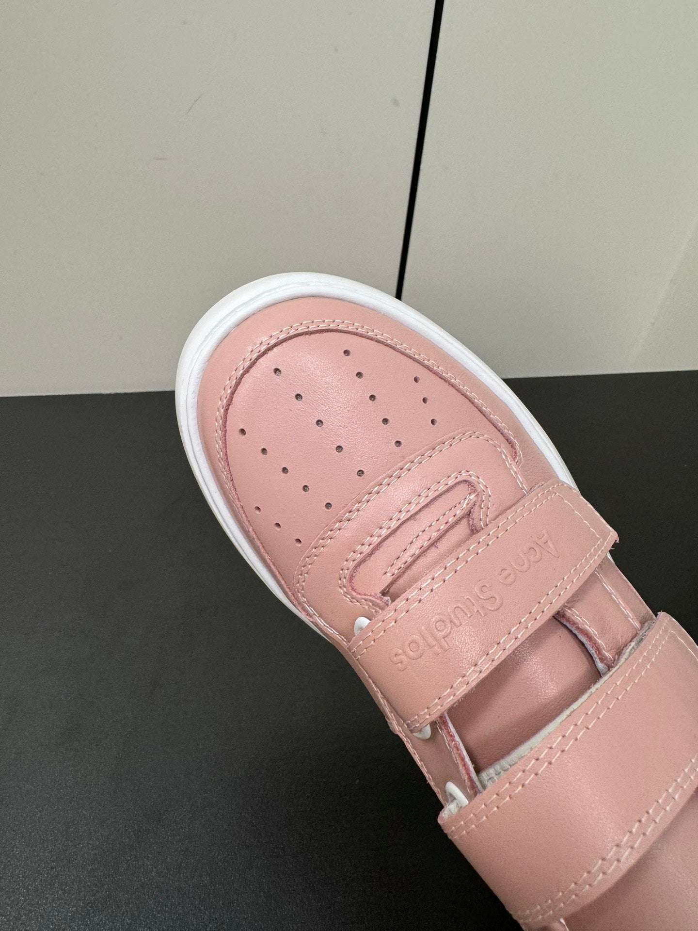 ACNE STUDIO SNEAKER IN SALMON PINK LAMBSKIN - 35