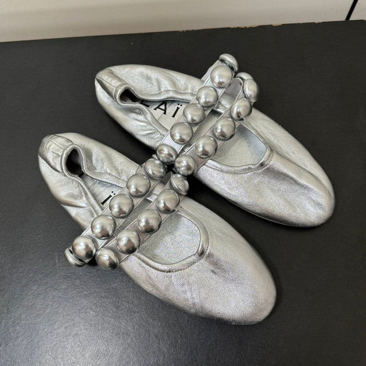 ALAIA SPHERE BALLET FLATS IN SILVER LAMBSKIN - 35