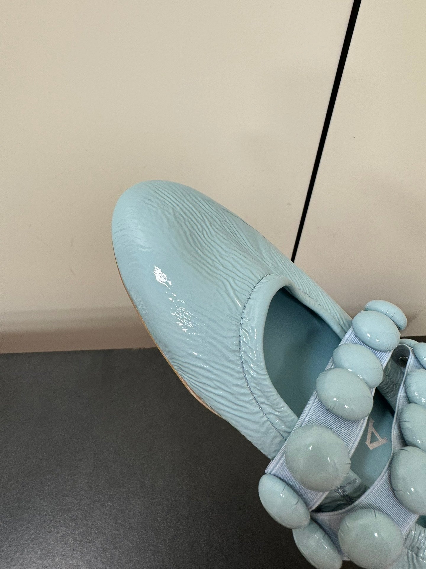 ALAIA SPHERE BALLET FLATS IN LIGHT BLUE LAMBSKIN - 35
