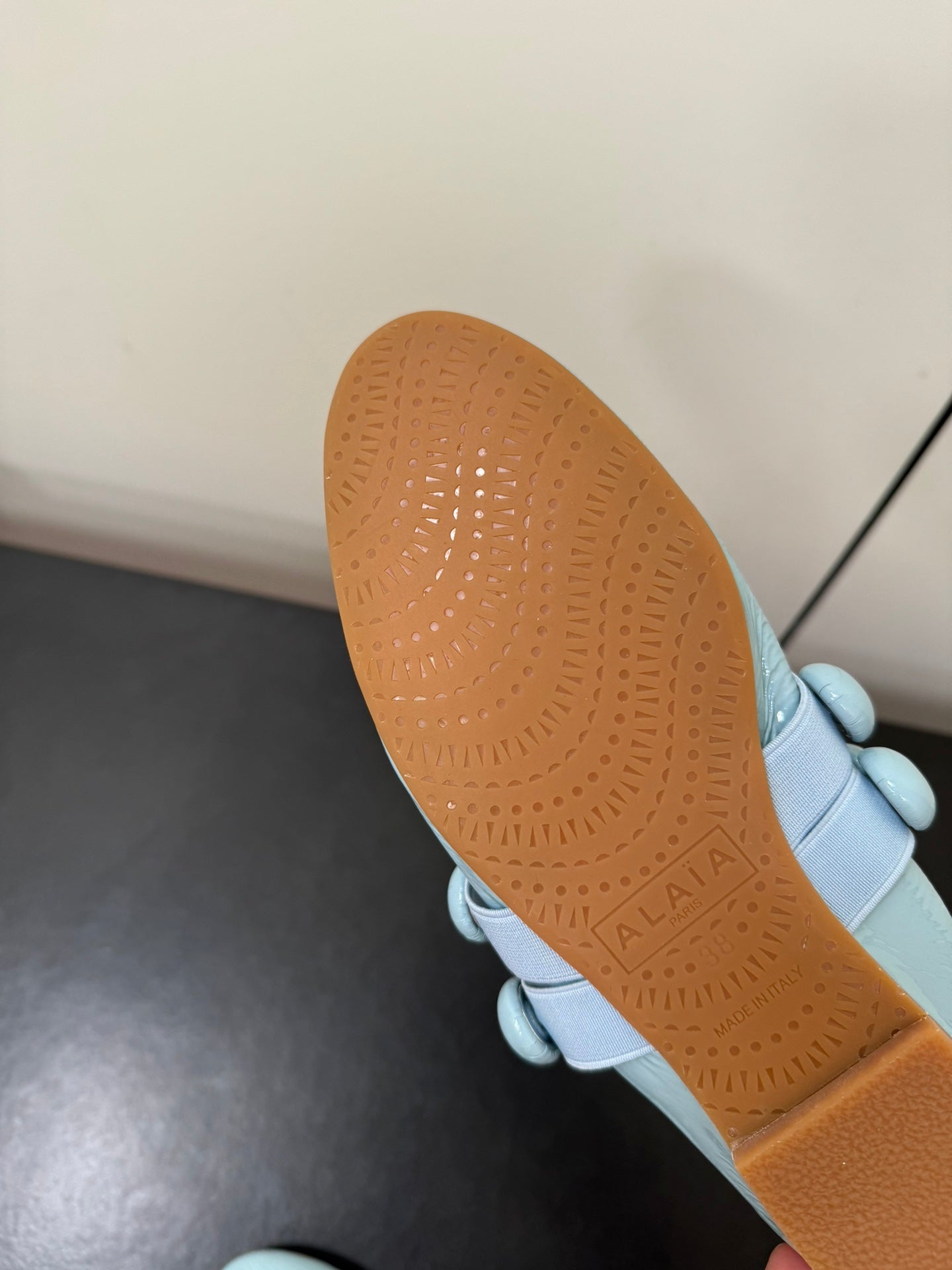 ALAIA SPHERE BALLET FLATS IN LIGHT BLUE LAMBSKIN - 35