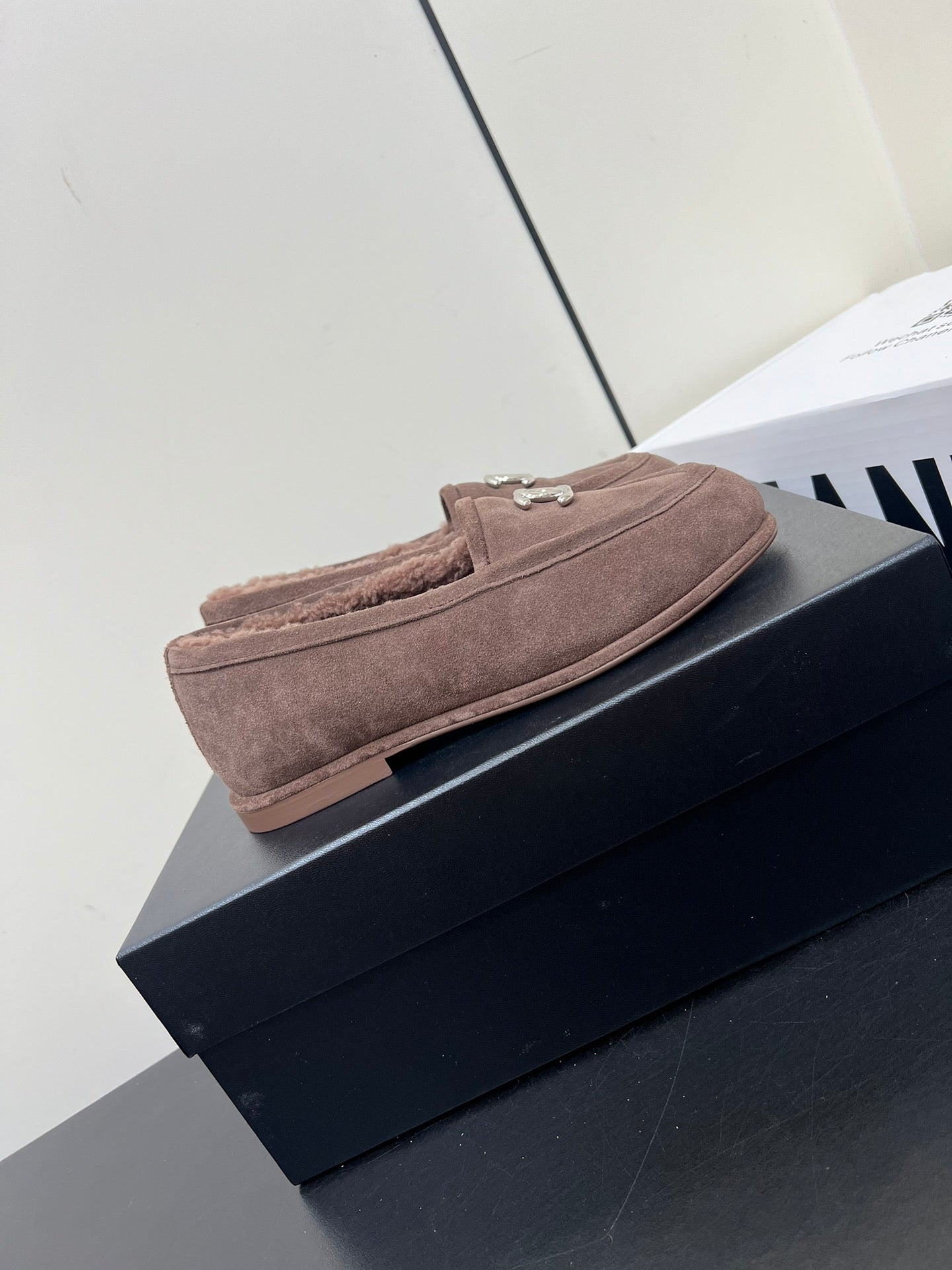 LOAFER IN PENNY BROWN SUEDE AND SOLF FLEECE LINING - 35
