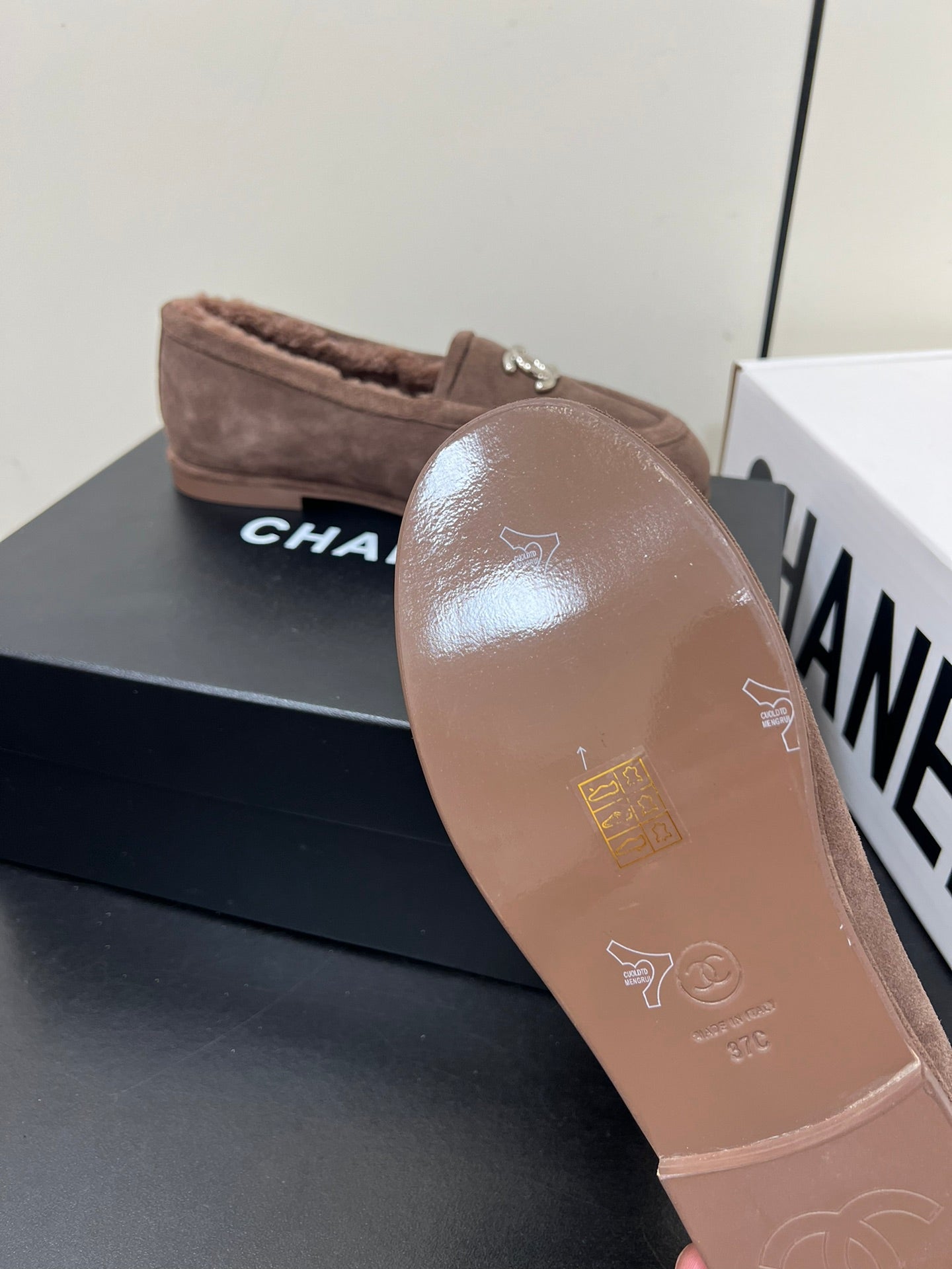 LOAFER IN PENNY BROWN SUEDE AND SOLF FLEECE LINING - 35