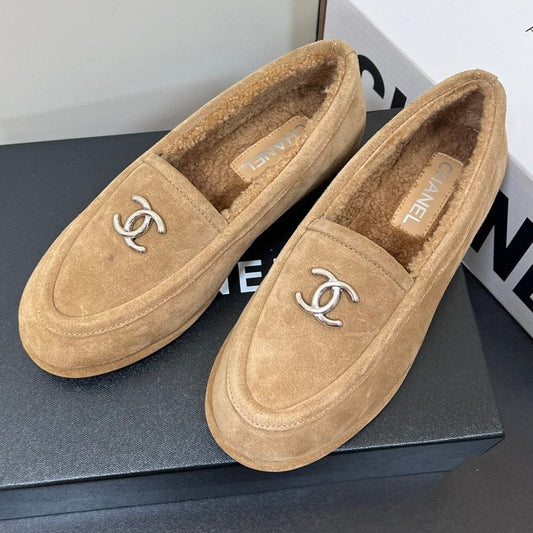 LOAFER IN SEPIA TAN SUEDE AND SOLF FLEECE LINING - 35