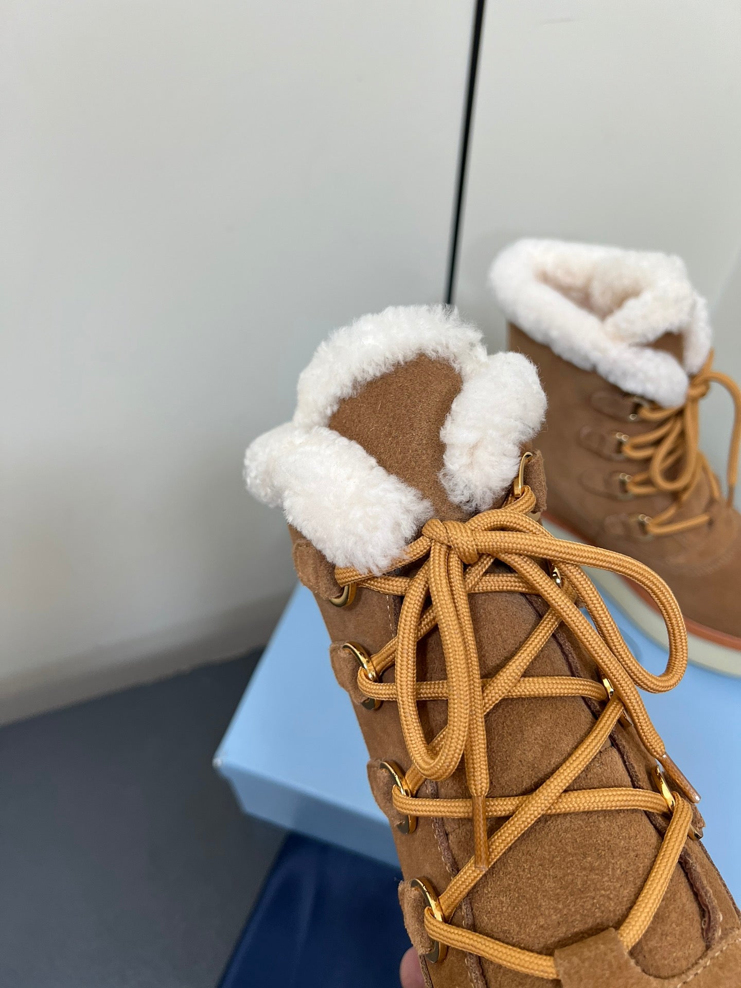 LACE-UP ANKLE BOOTS IN CAMEL SUEDE AND SHEARLING LINING - 35