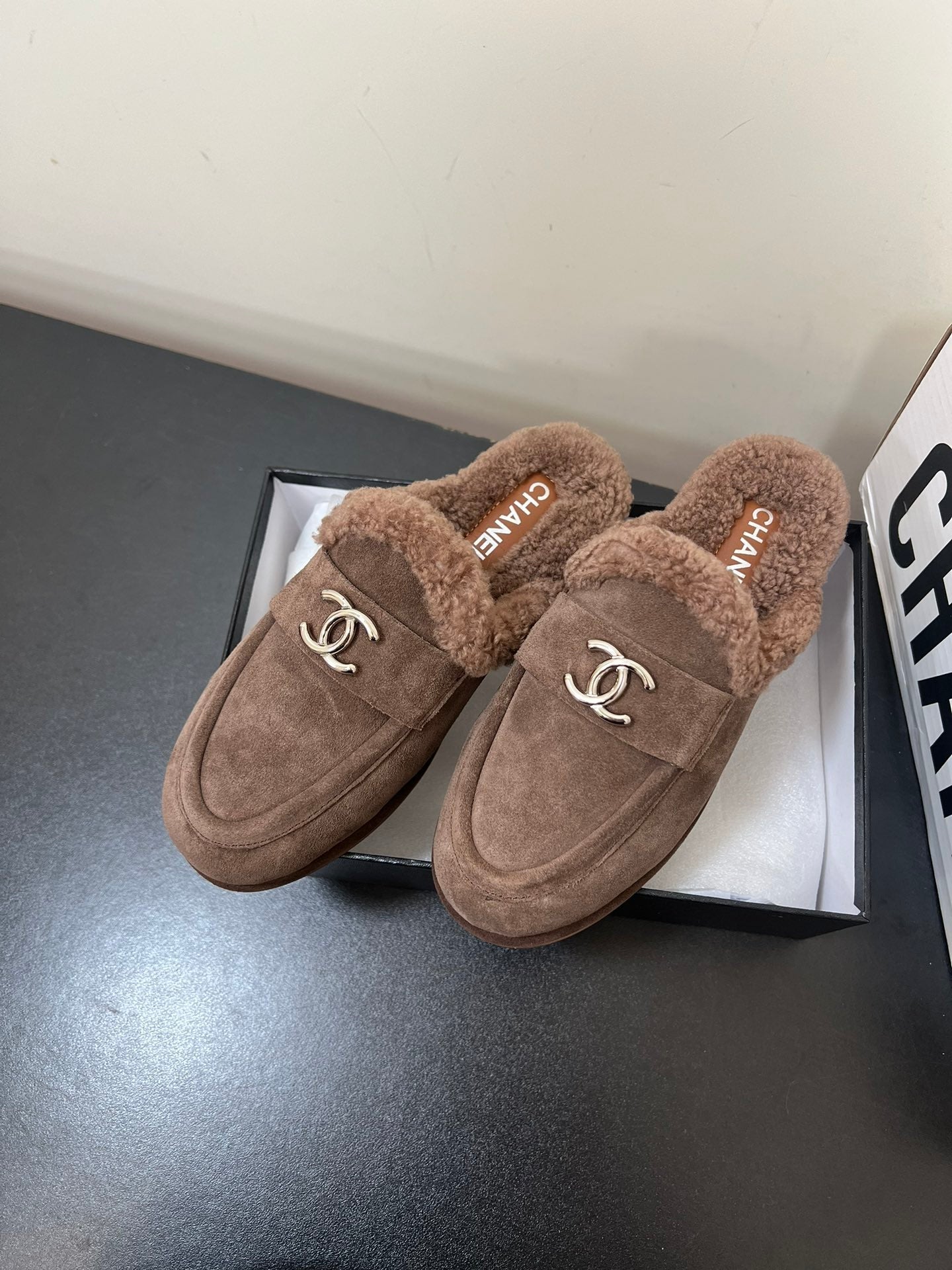 LOAFERS MULE IN MEDIUM BROWN SUEDE AND FLEECE LINING - 35
