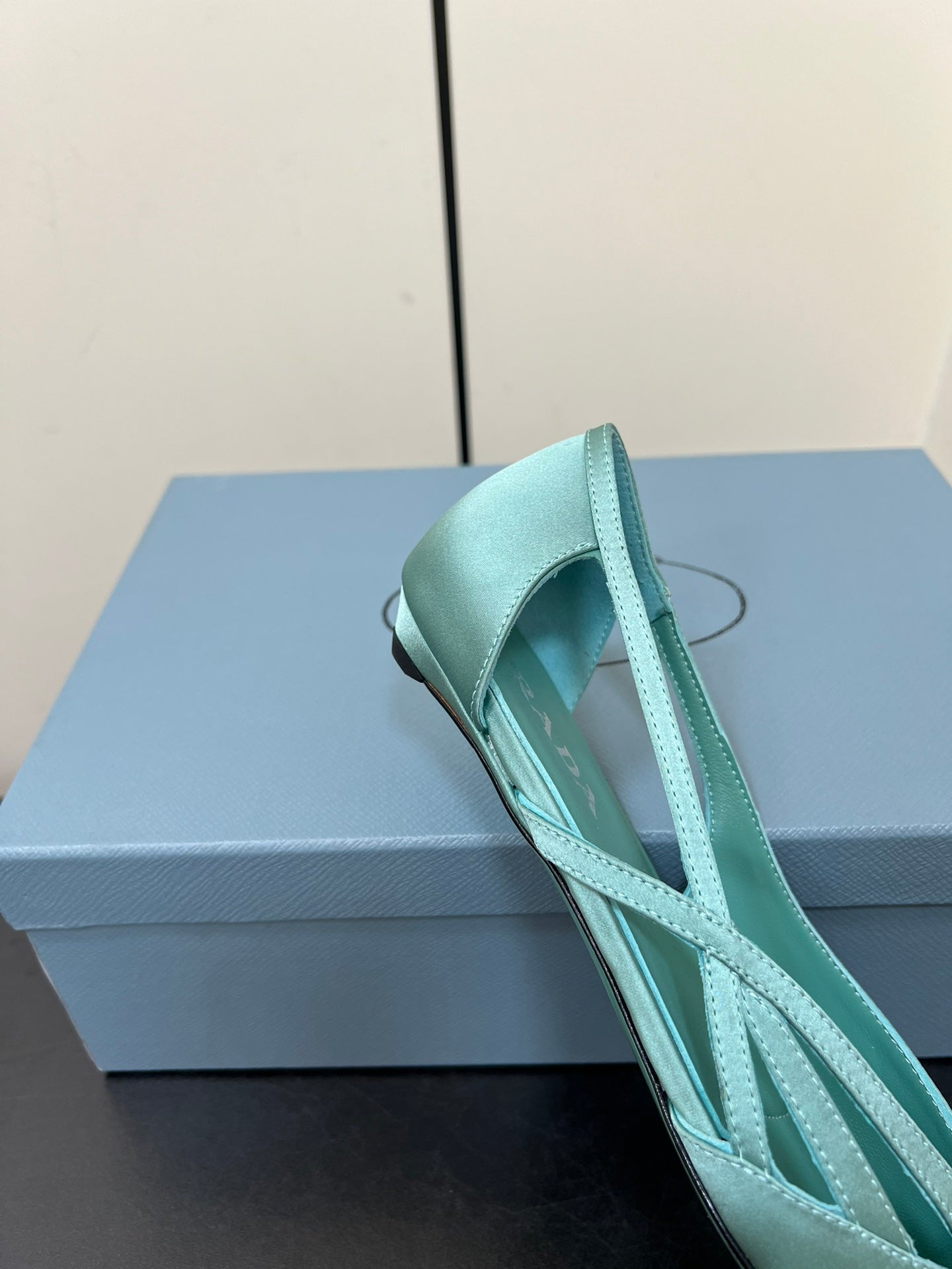CUT-OUT BALLERINAS IN TURQUOISE BLUE SATIN - 35