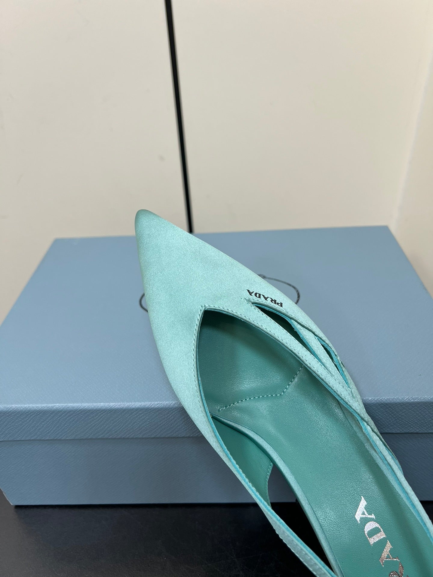 CUT-OUT BALLERINAS IN TURQUOISE BLUE SATIN - 35