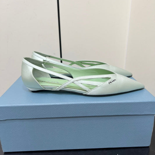 CUT-OUT BALLERINAS IN CHETWODE GREEN SATIN - 35