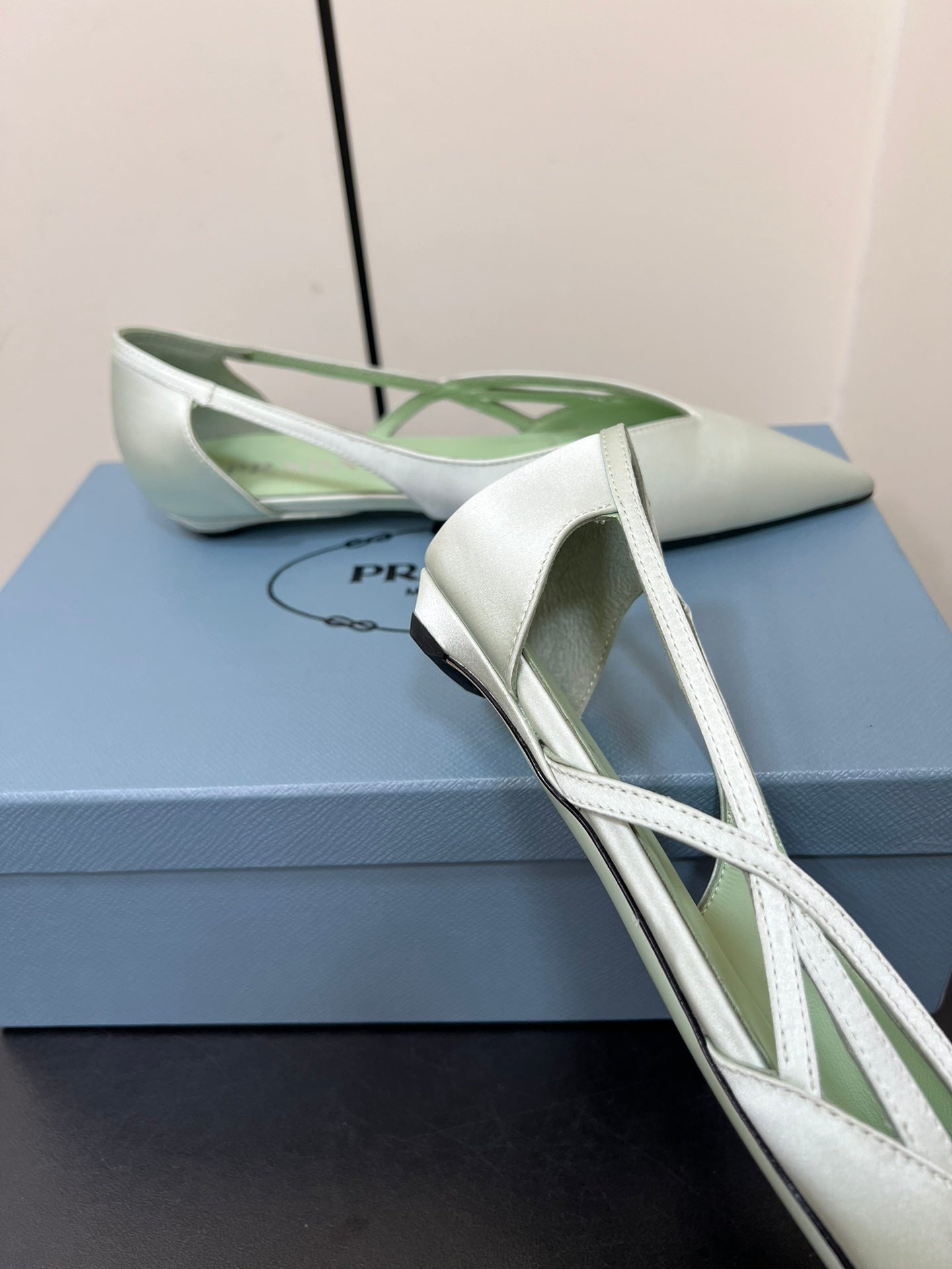 CUT-OUT BALLERINAS IN CHETWODE GREEN SATIN - 35