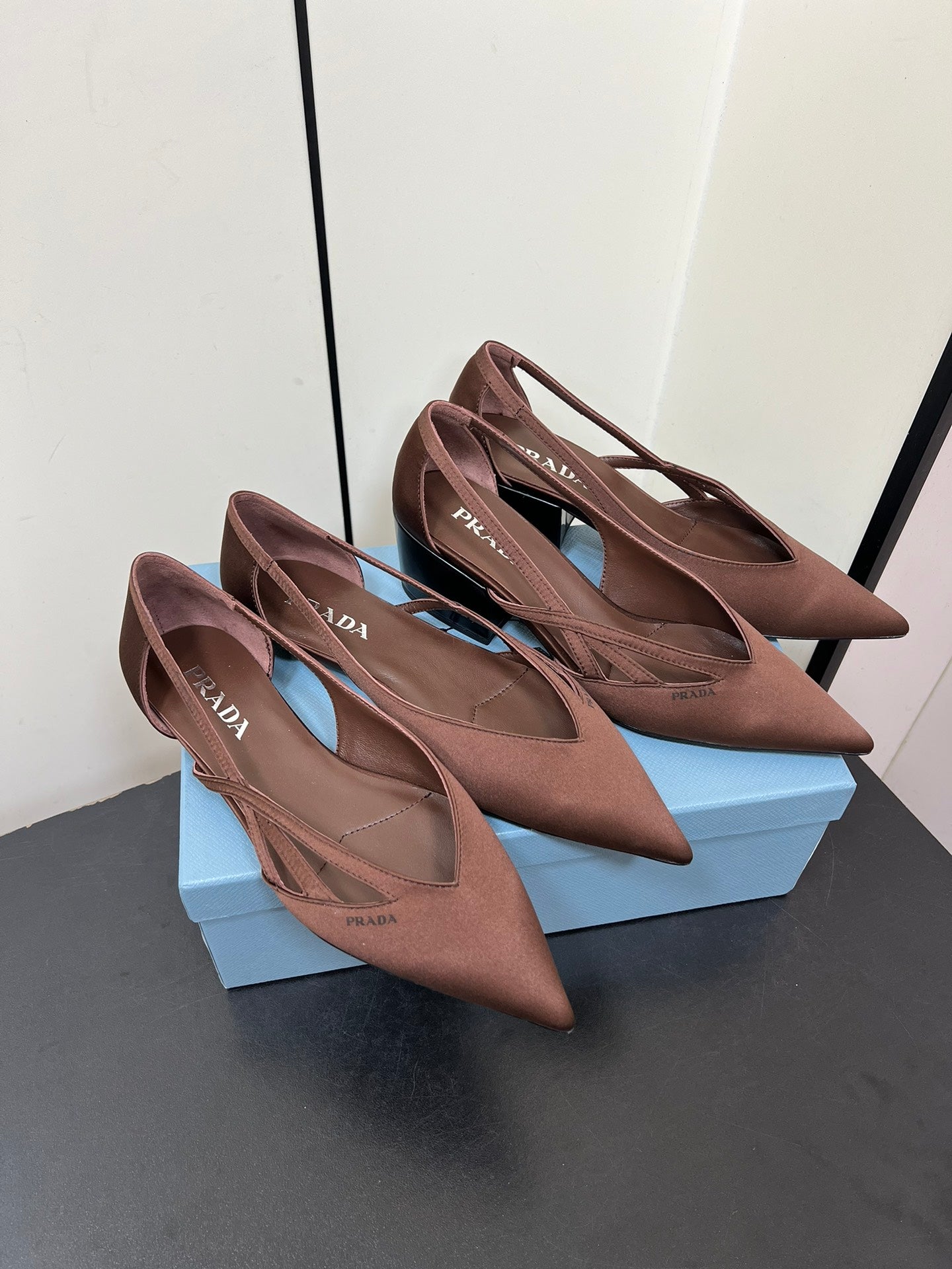 CUT-OUT BALLERINAS IN CHOCOLATE BROWN SATIN - 35