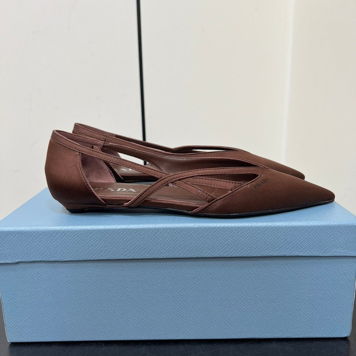 CUT-OUT BALLERINAS IN CHOCOLATE BROWN SATIN - 35