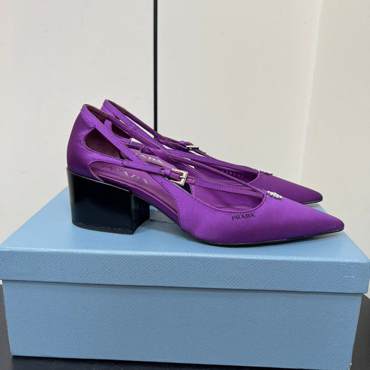 CUT-OUT PUMPS WITH BEAD BUCKLE IN VIOLET SATIN - 35