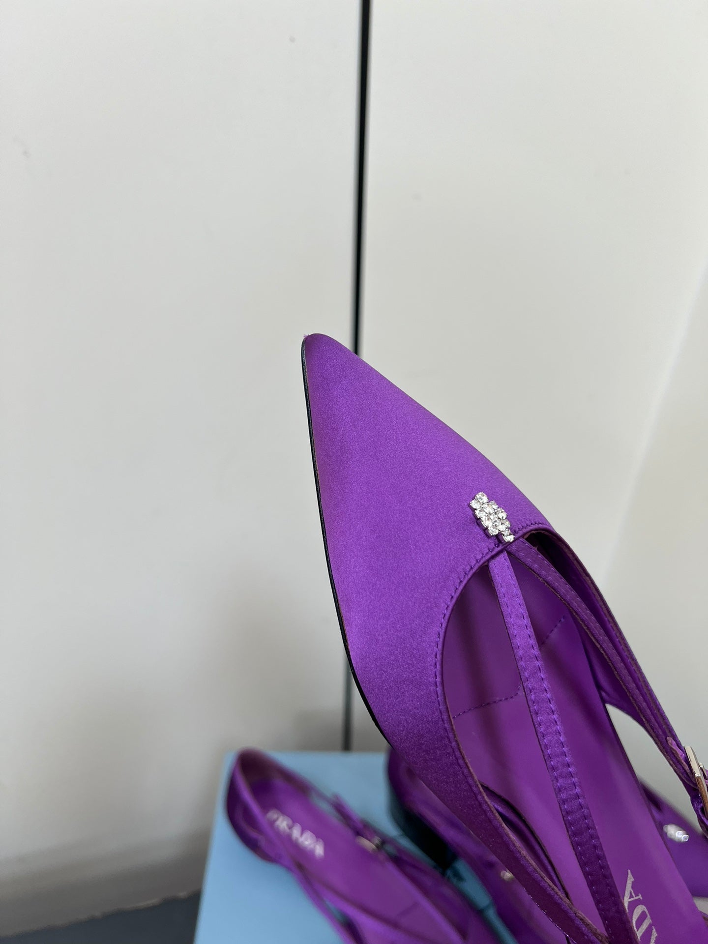 CUT-OUT BALLERINA FLAT IN VIOLET SATIN ATTACHED BEAD BUCKLE - 35