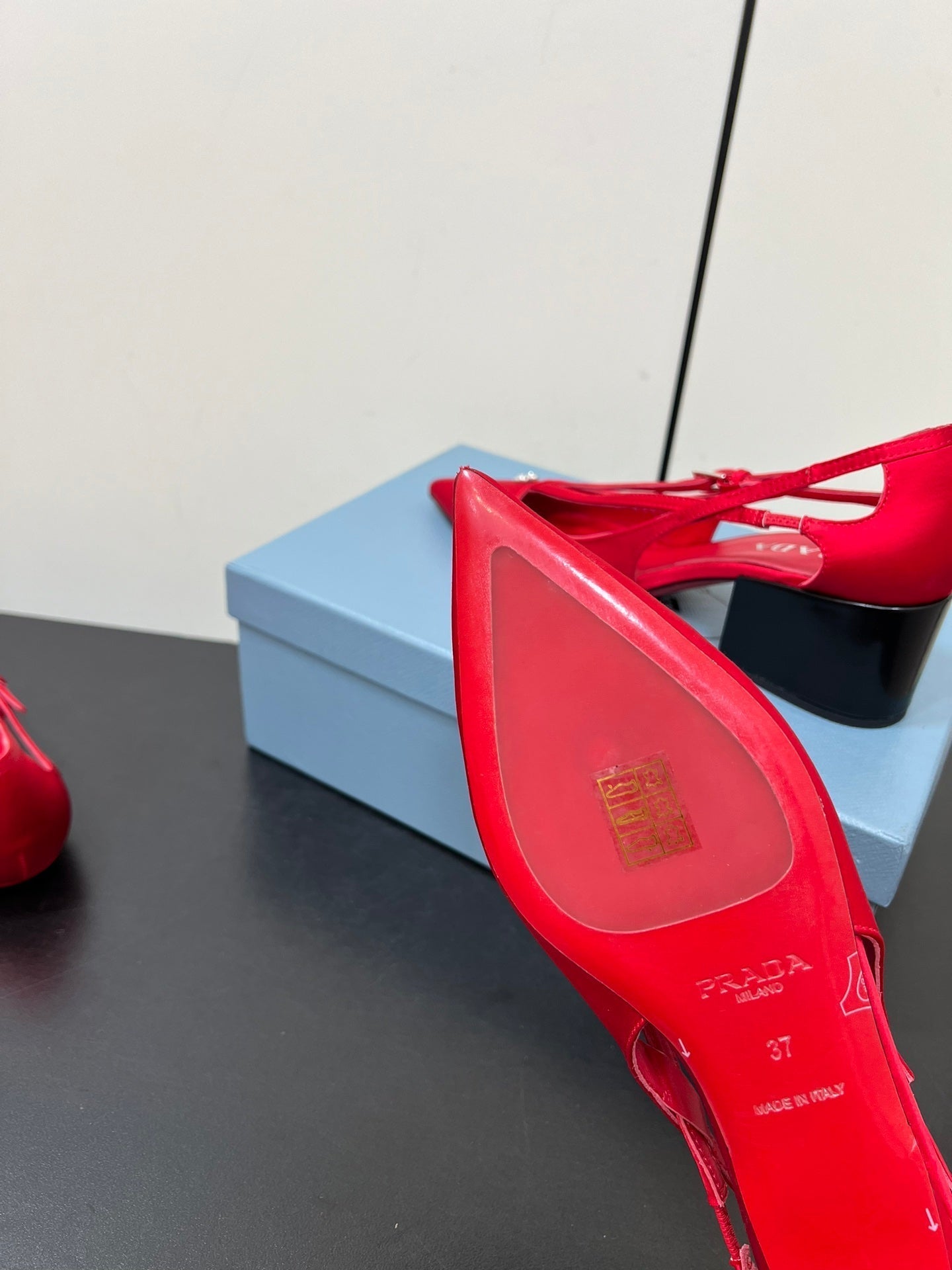 CUT-OUT PUMPS WITH BEAD BUCKLE IN CLASSIC RED SATIN - 35