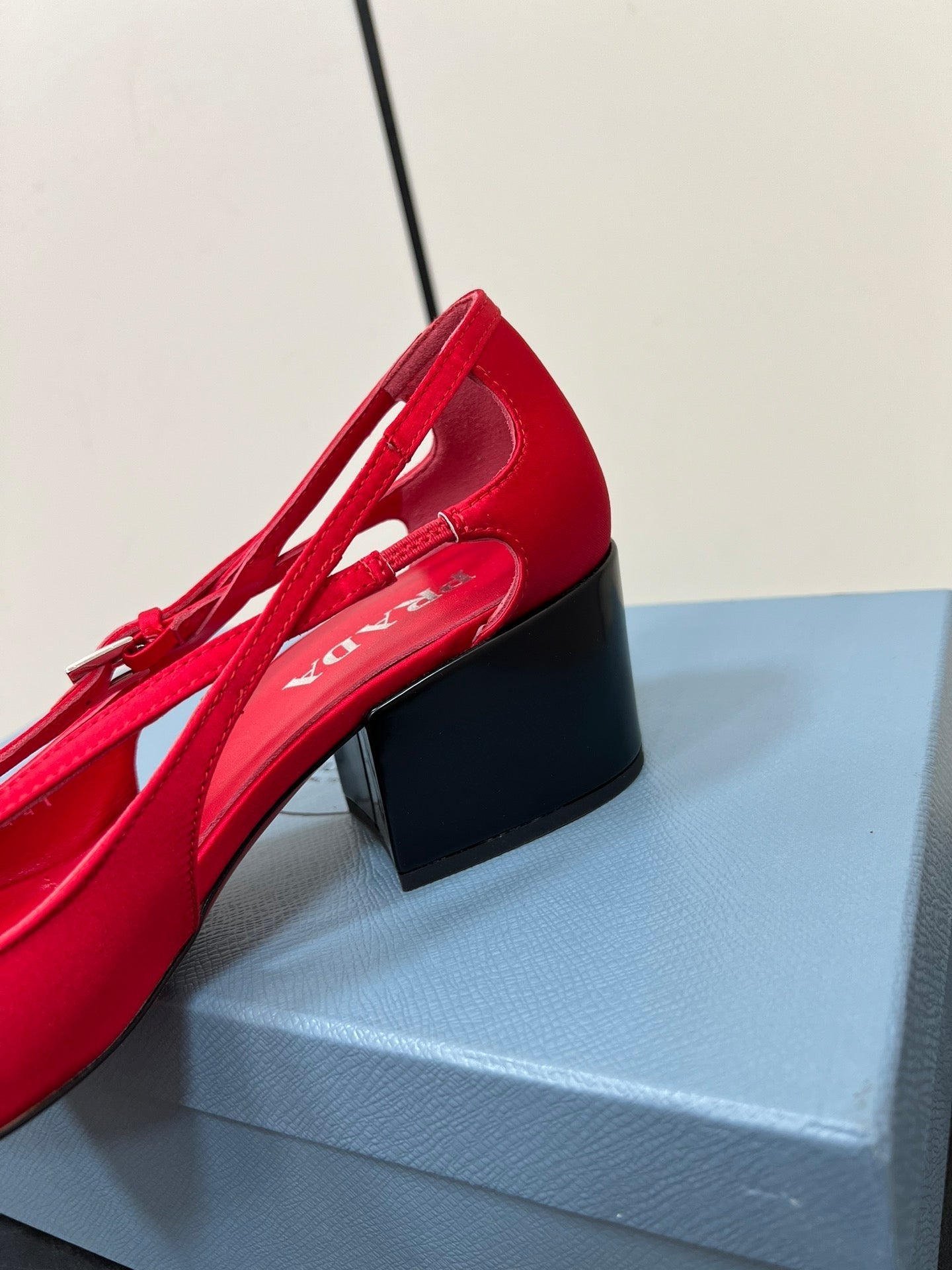 CUT-OUT PUMPS WITH BEAD BUCKLE IN CLASSIC RED SATIN - 35
