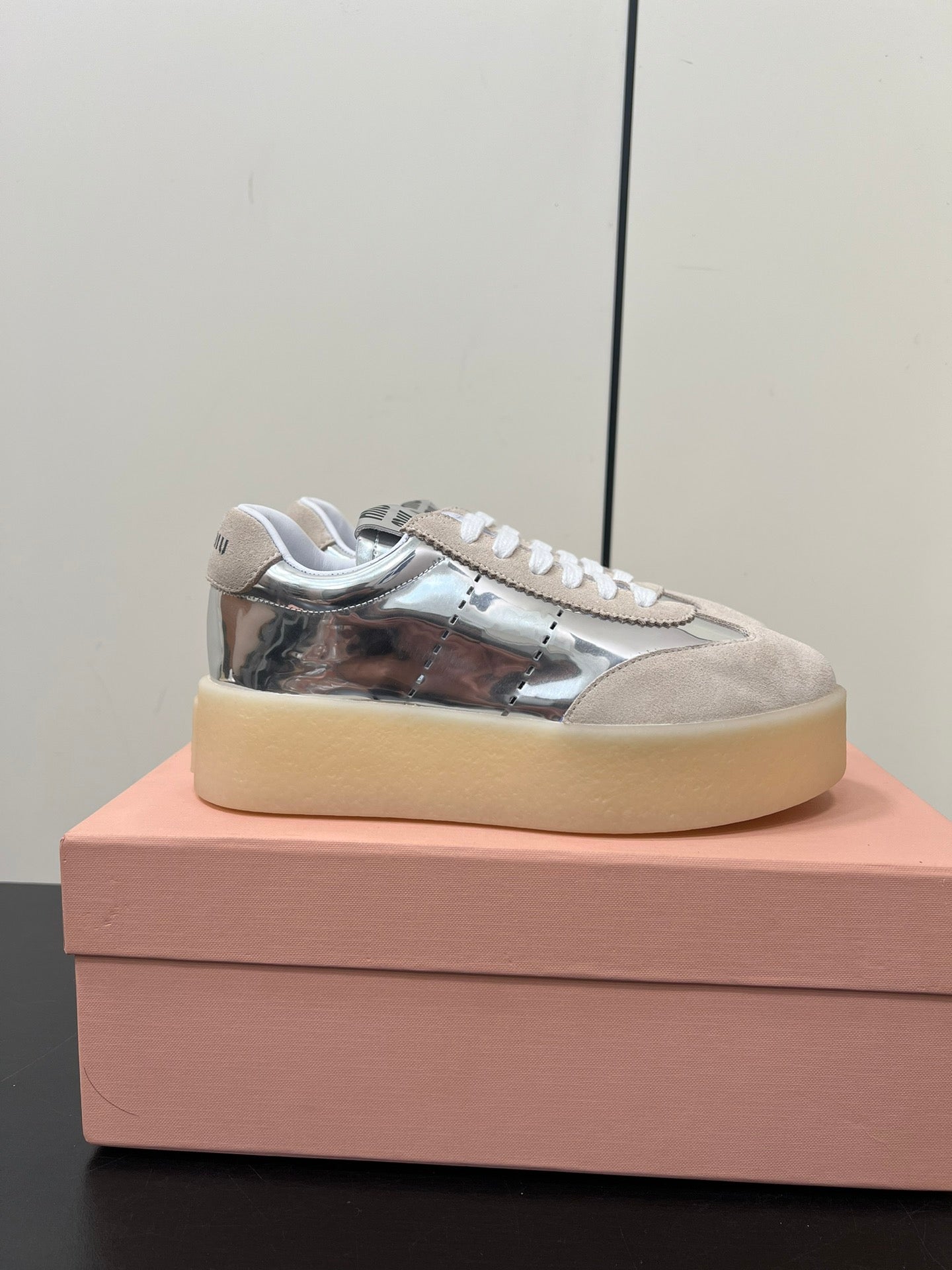 THICK-SOLED RETRO SNEAKERS IN SILVER METALLIC LAMBSKIN AND BEIGE SUEDE - 35