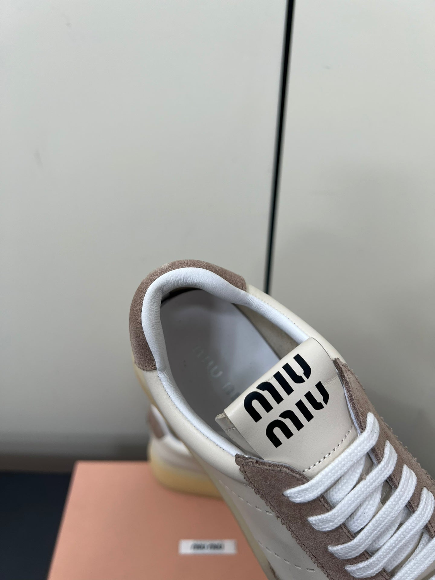 THICK-SOLED RETRO SNEAKERS IN CREAM LAMBSKIN AND PLASTER SUEDE - 35