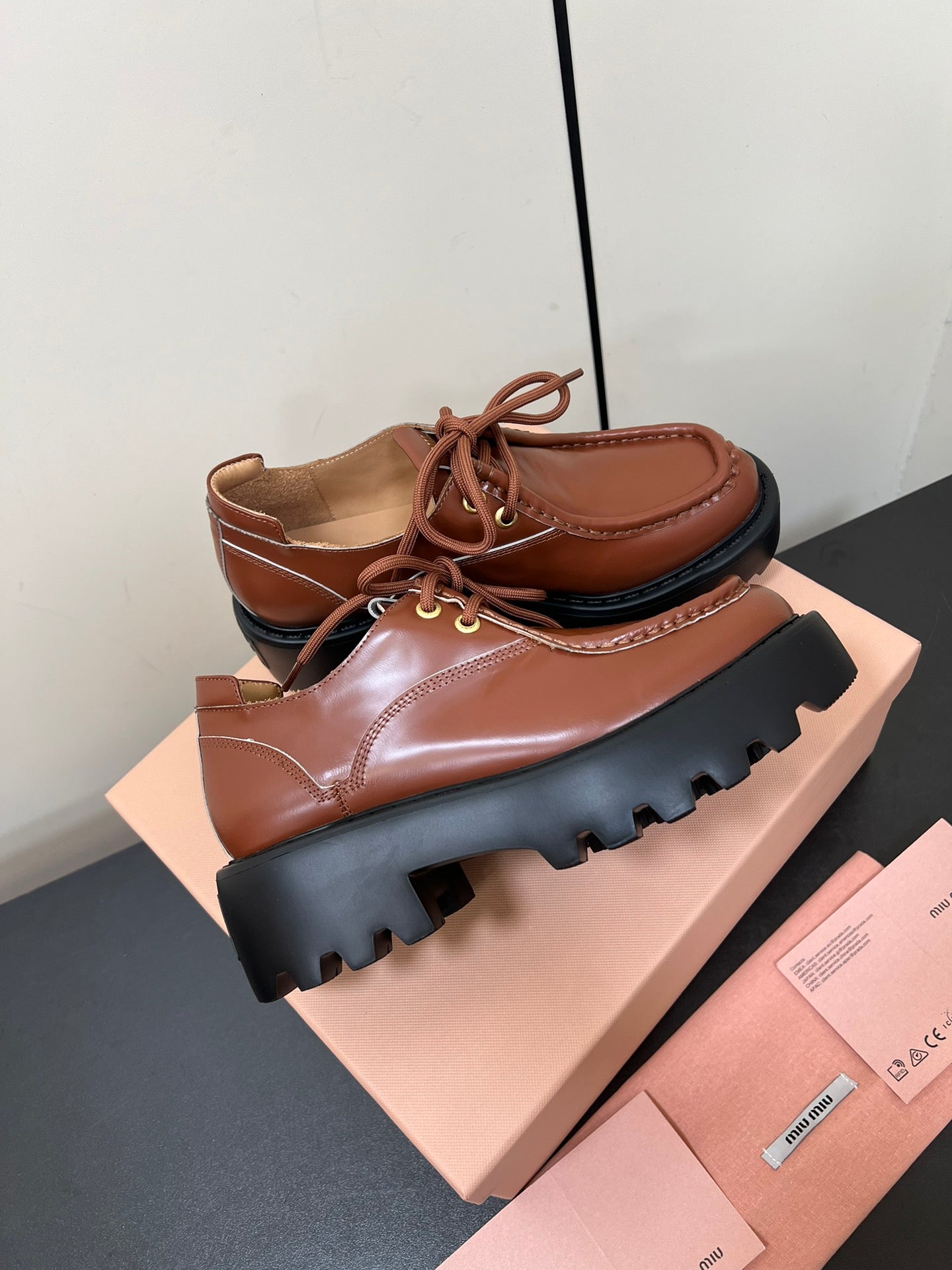LACE-UP LOAFERS WITH THICK SOLE IN RED BROWN SHINY SHEEPSKIN - 35
