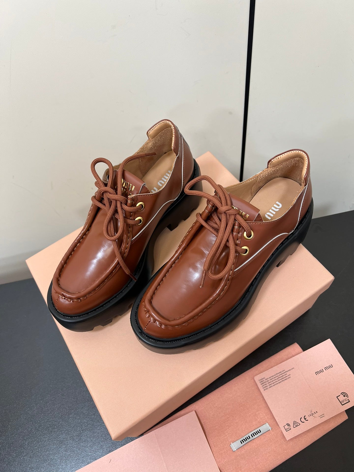 LACE-UP LOAFERS WITH THICK SOLE IN RED BROWN SHINY SHEEPSKIN - 35