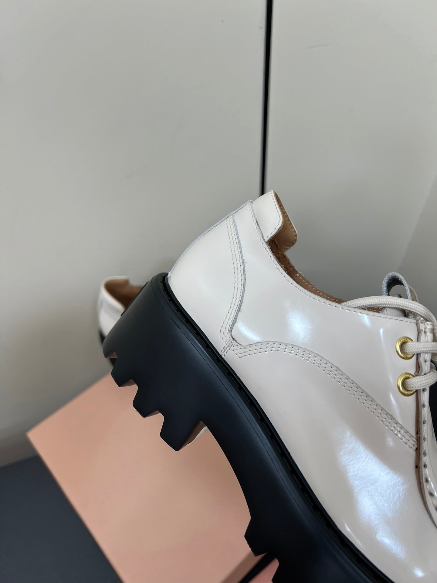 LACE-UP LOAFERS WITH THICK SOLE IN WHITE SHINY SHEEPSKIN - 35
