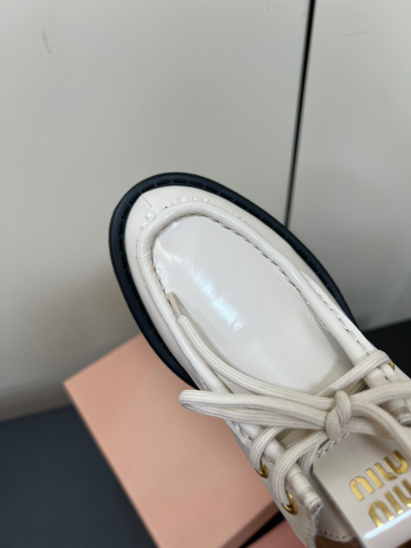 LACE-UP LOAFERS WITH THICK SOLE IN WHITE SHINY SHEEPSKIN - 35