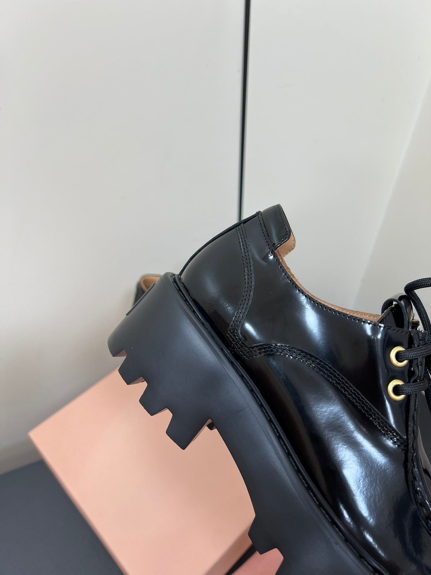 LACE-UP LOAFERS WITH THICK SOLE IN BLACK SHINY SHEEPSKIN - 35