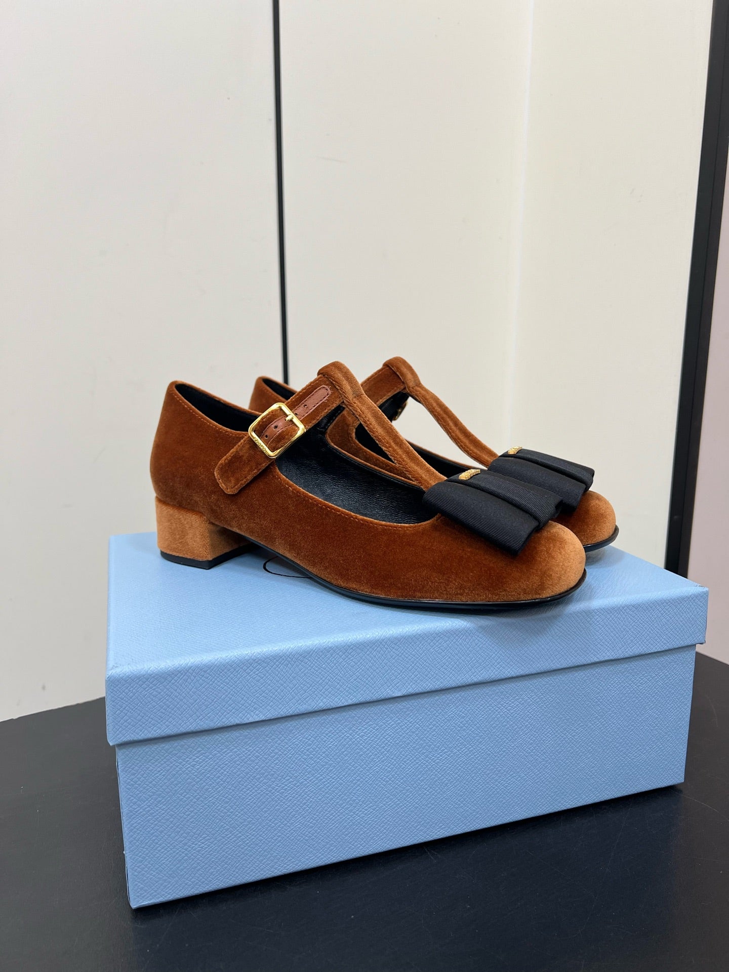 BOW MARY JANE PUMPS WITH T-STRAP IN BRONZE BROWN VELVET - 35