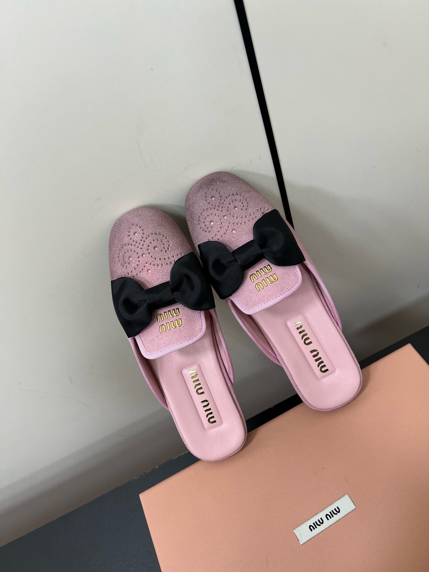 BOW MULES IN DUST PINK SUEDE - 35