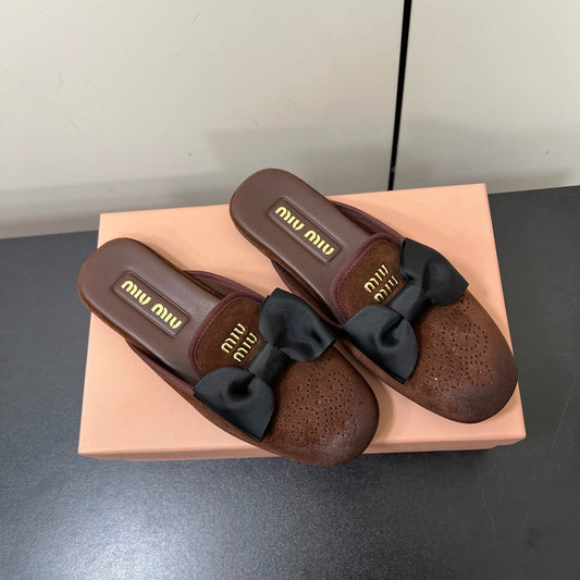 BOW MULES IN CHOCOLATE SUEDE - 35