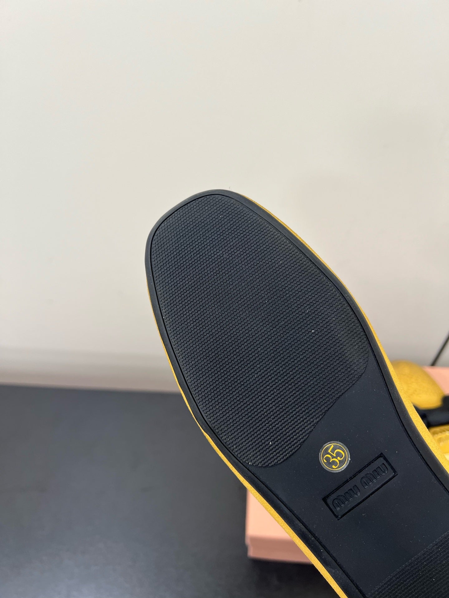 LOAFERS WITH BOW IN DUST YELLOW SUEDE - 35