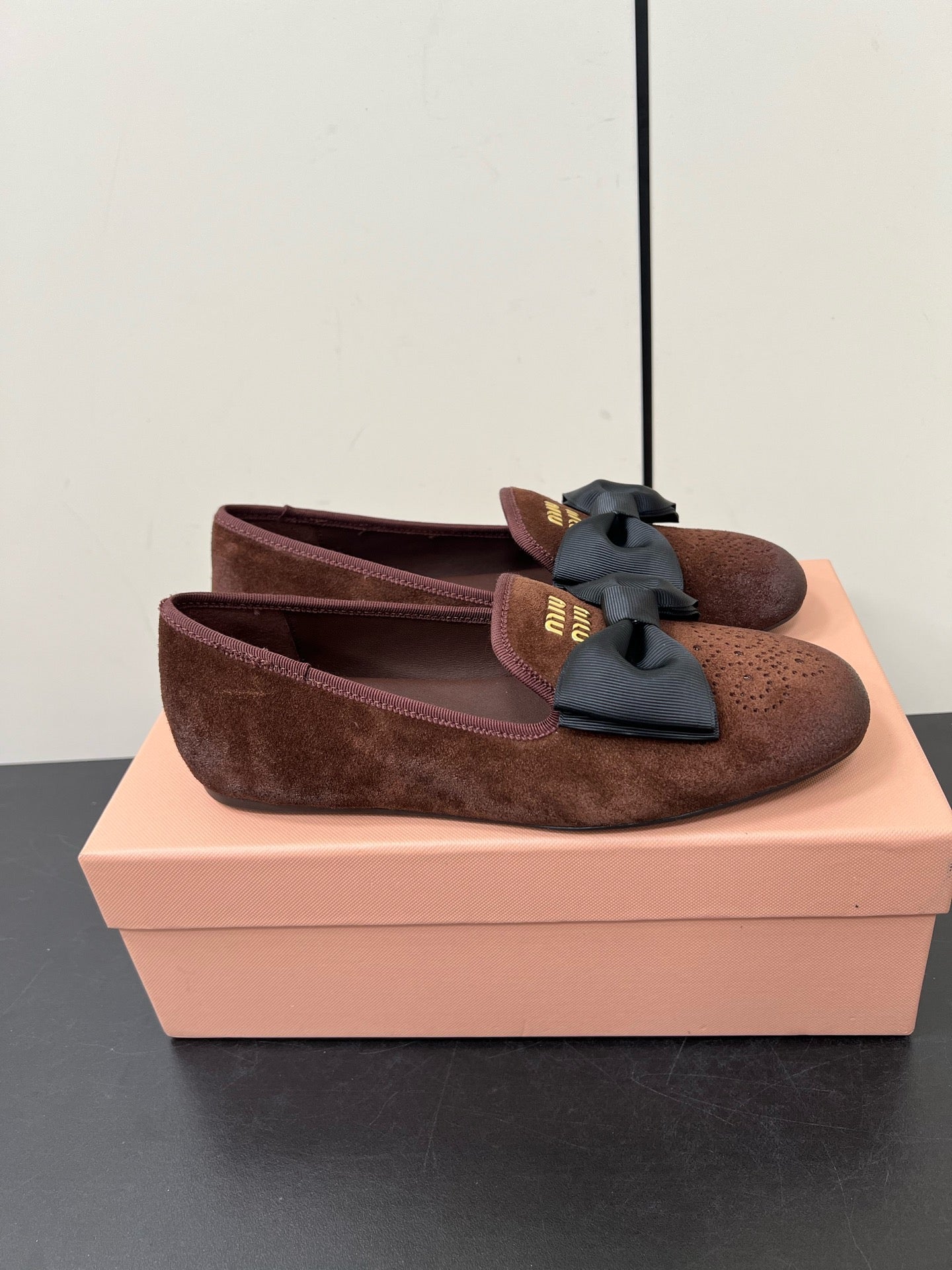 LOAFERS WITH BOW IN CHOCOLATE SUEDE - 35