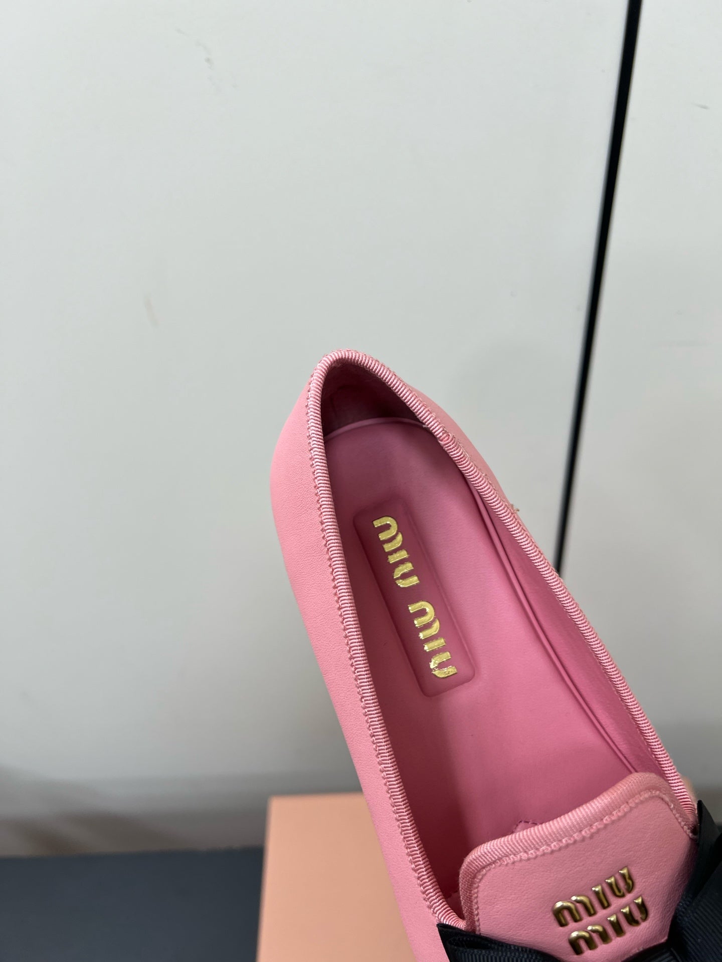 LOAFERS WITH BOW IN PINK SHEEPSKIN - 35