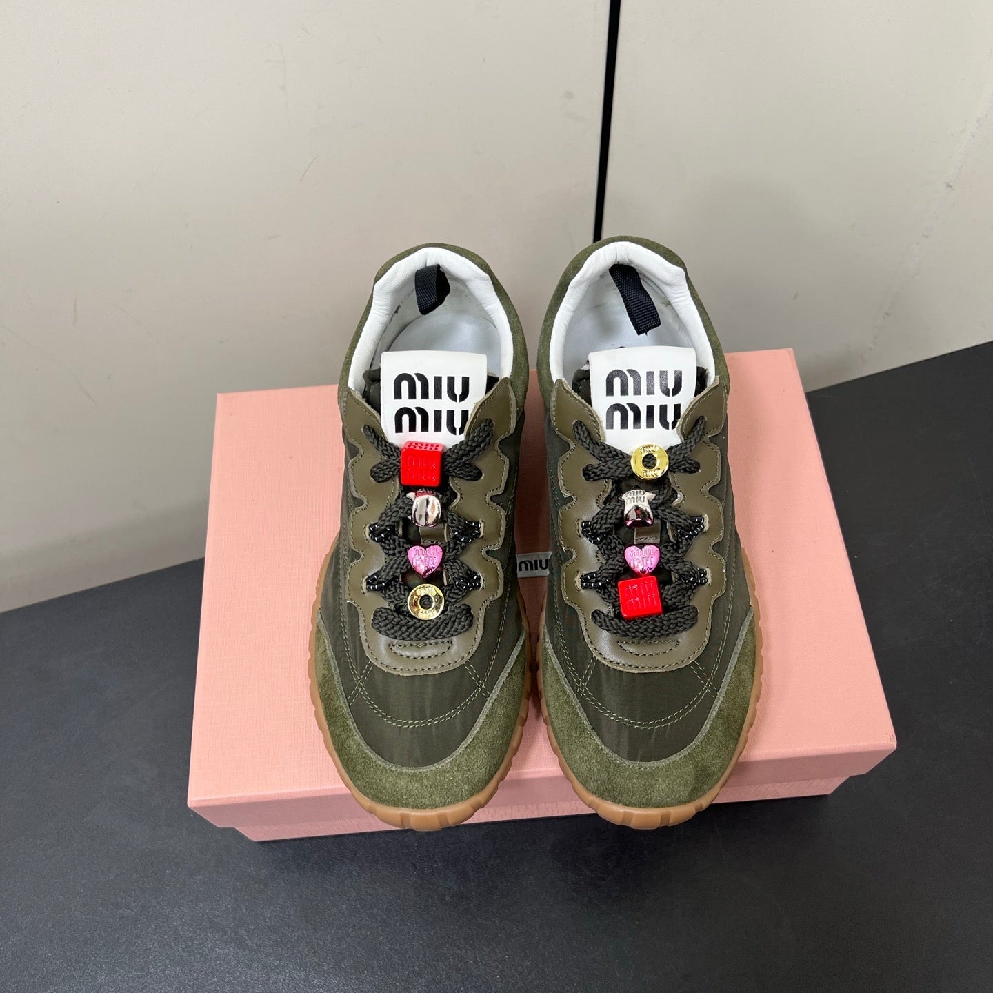 TYRE SNEAKERS IN DARK GREEN TECHNICAL FABRIC AND SUEDE WITH STICKER - 34