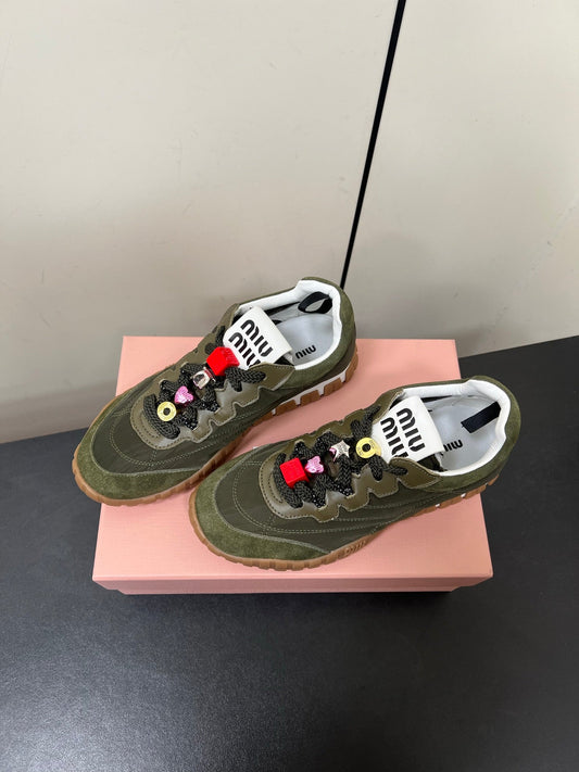 TYRE SNEAKERS IN DARK GREEN TECHNICAL FABRIC AND SUEDE WITH STICKER - 34