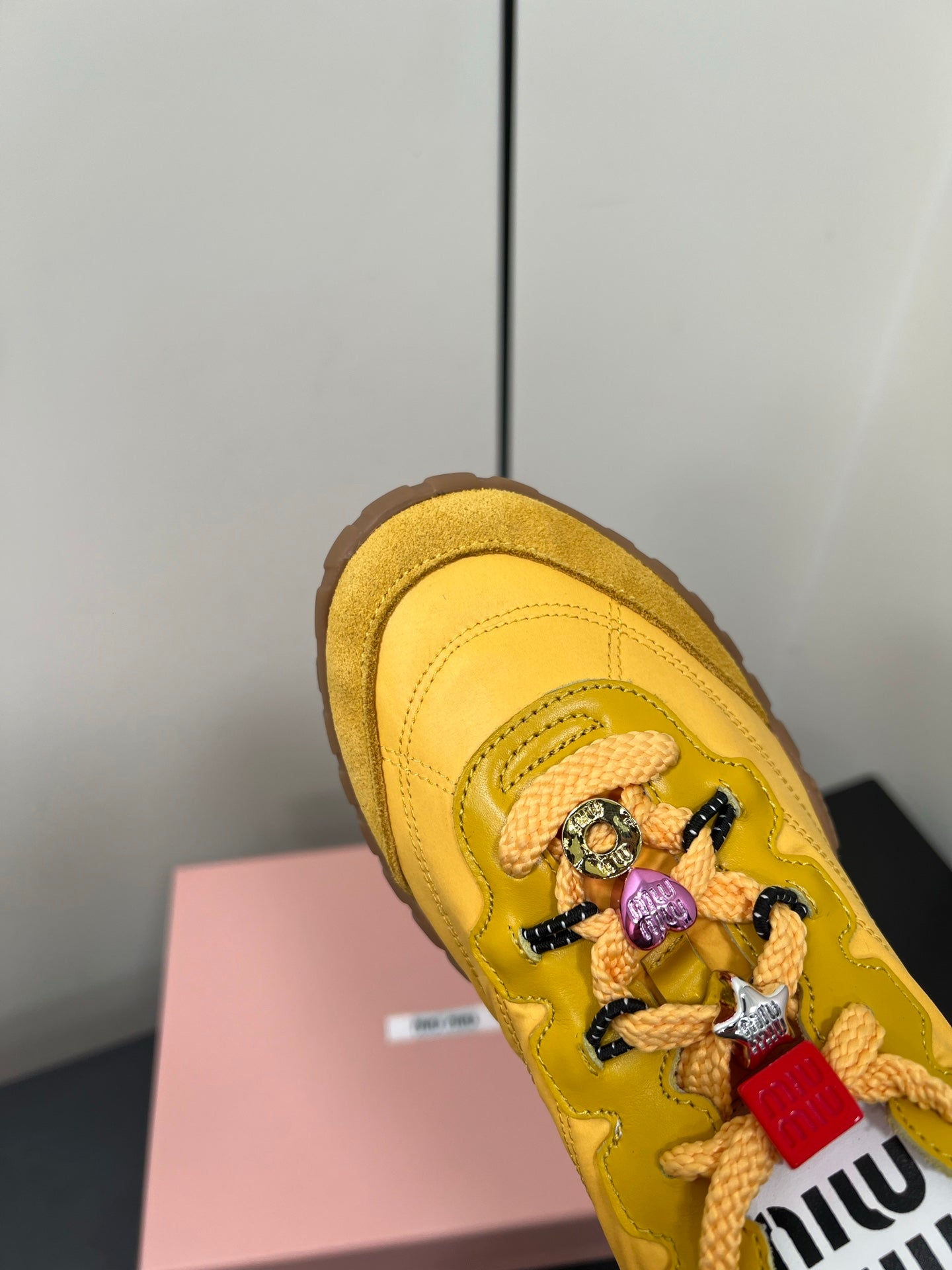 TYRE SNEAKERS IN YELLOW TECHNICAL FABRIC AND SUEDE WITH STICKER - 34