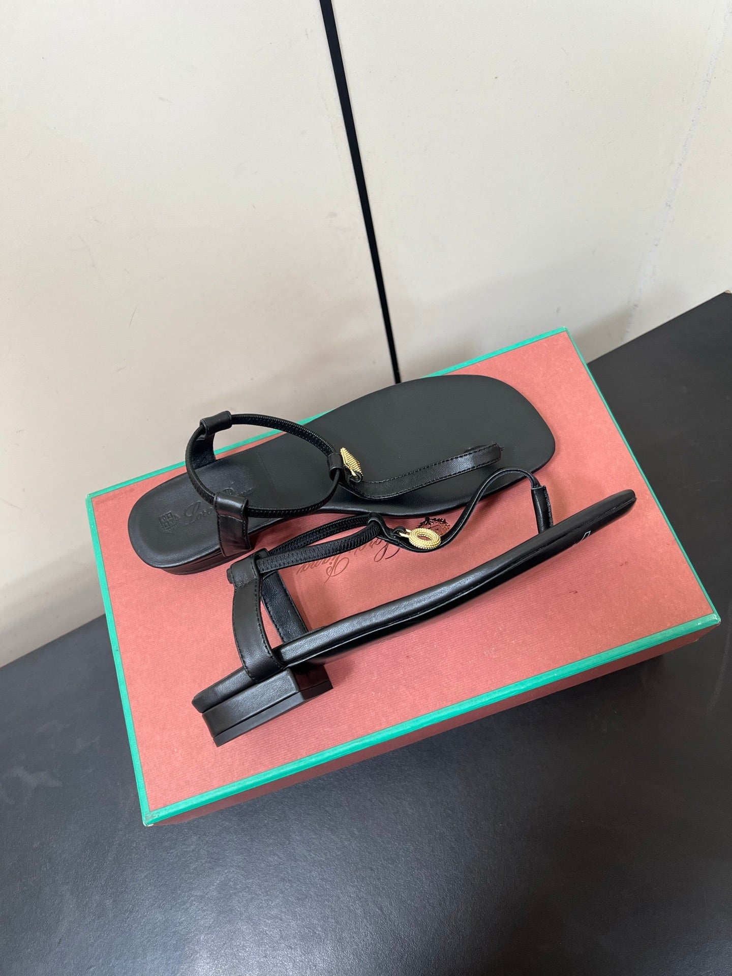 LP MINDIL SANDAL IN BLACK LAMBSKIN - 35